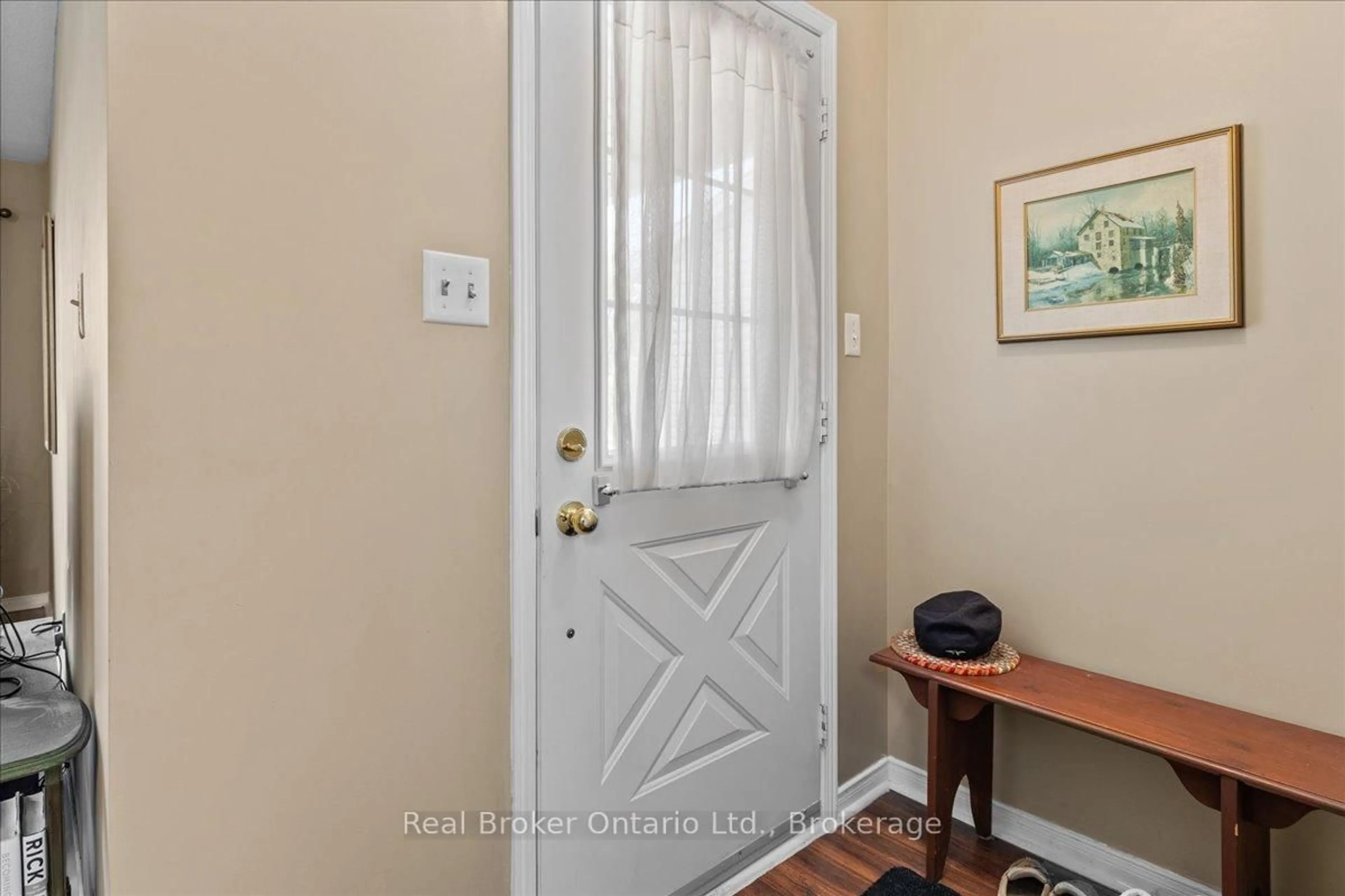 Indoor entryway for 51 Hollinrake Ave, Brant Ontario N3T 0B6