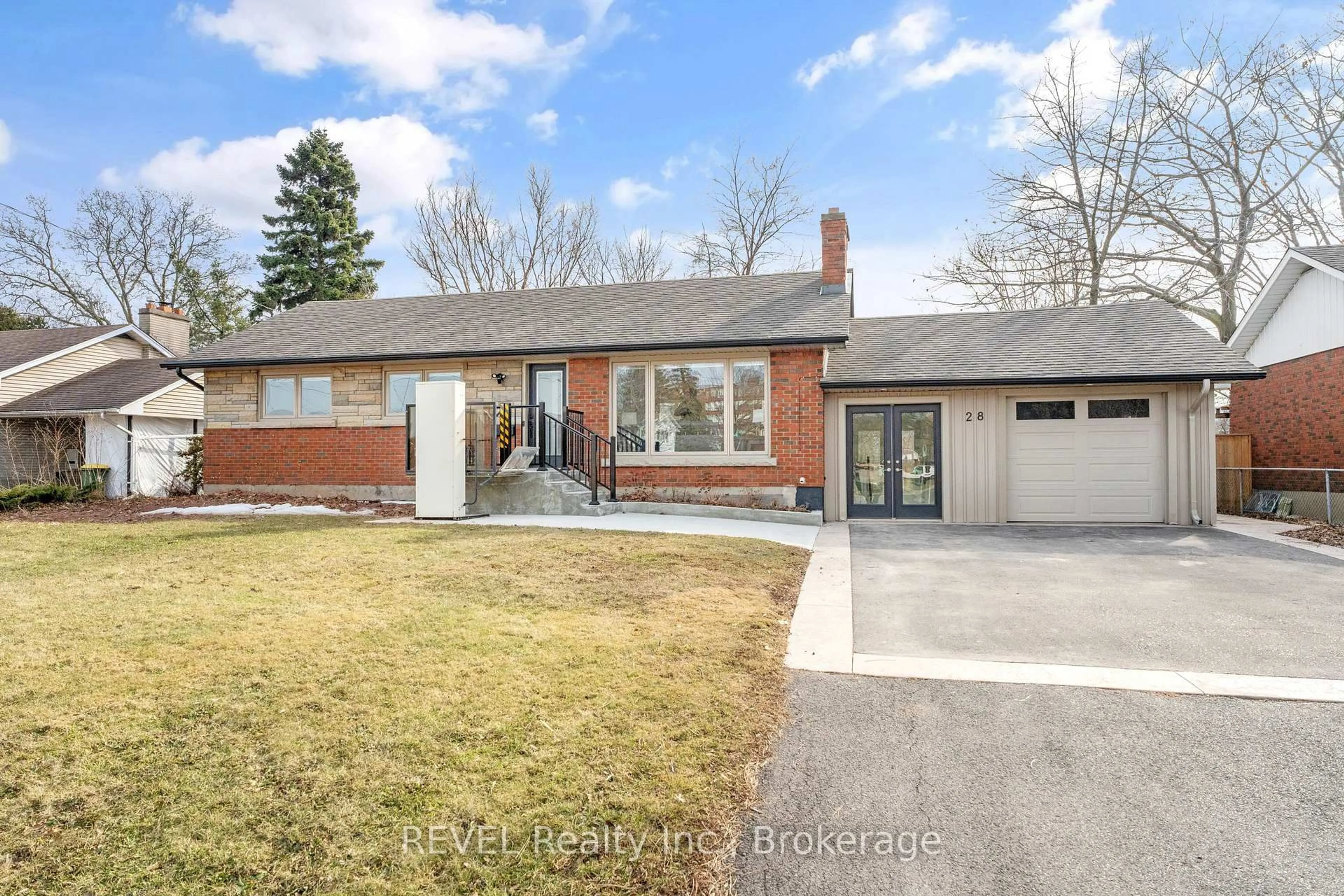 Home with brick exterior material, street for 28 Dale Ave, Hamilton Ontario L8G 3L9