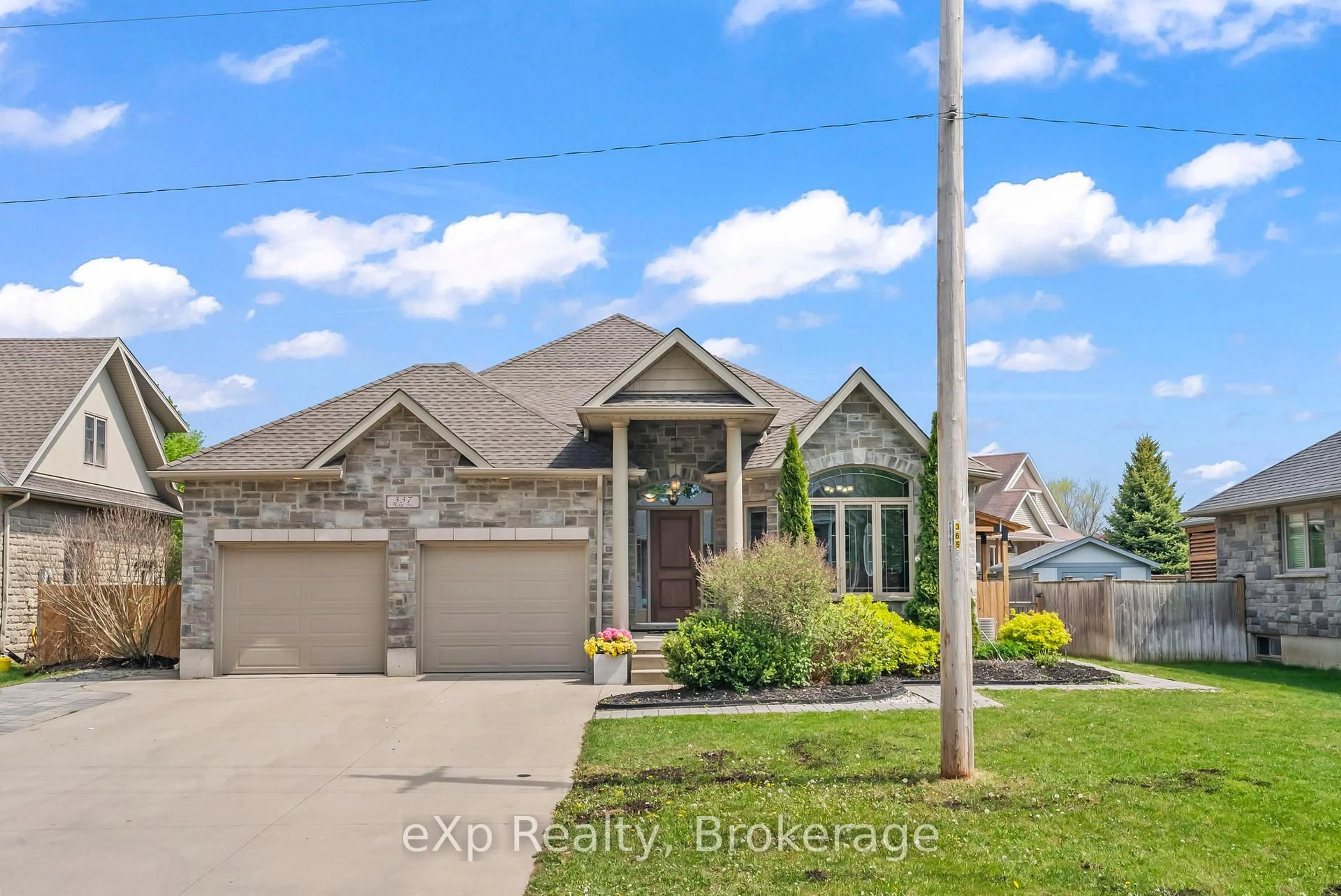 Home with brick exterior material, street for 337 Ray St, Saugeen Shores Ontario N0H 2C1