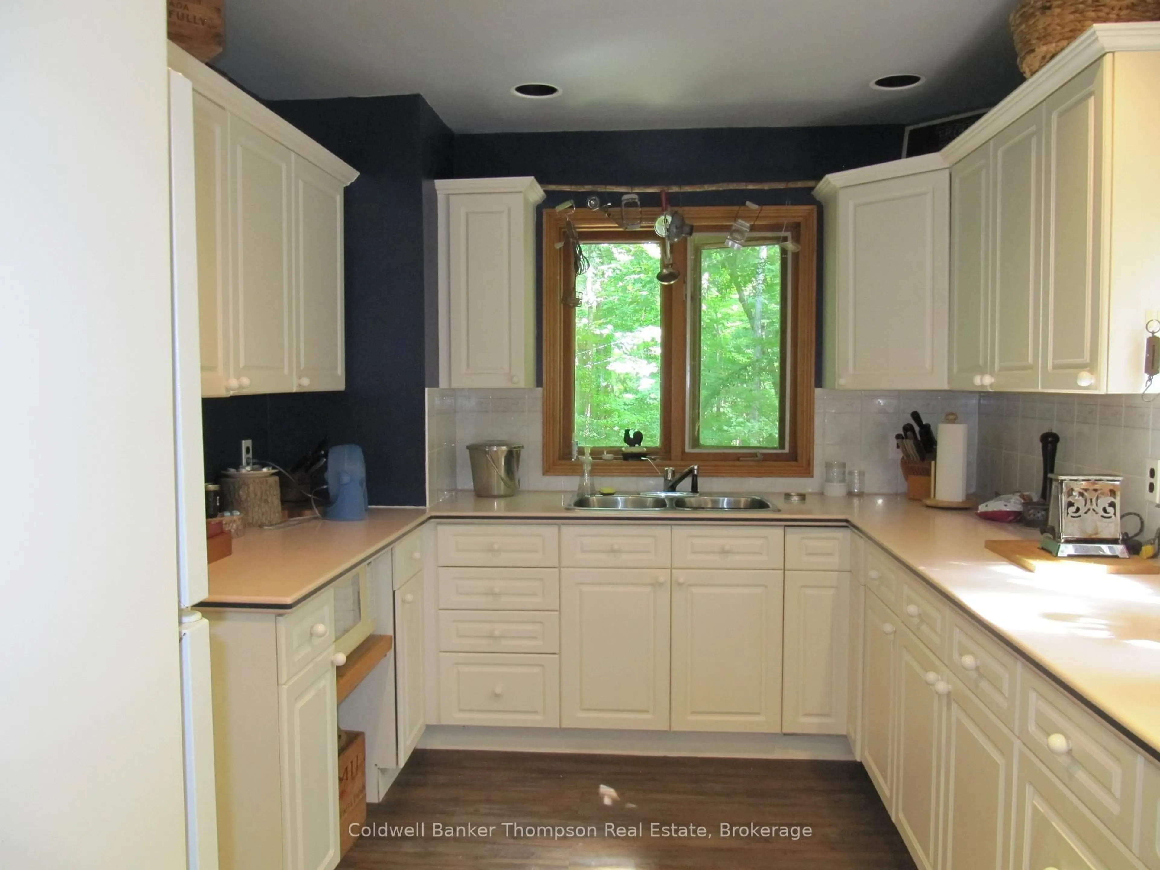 Standard kitchen, unknown for 22 Frank Lane, Perry Ontario P0A 1J0