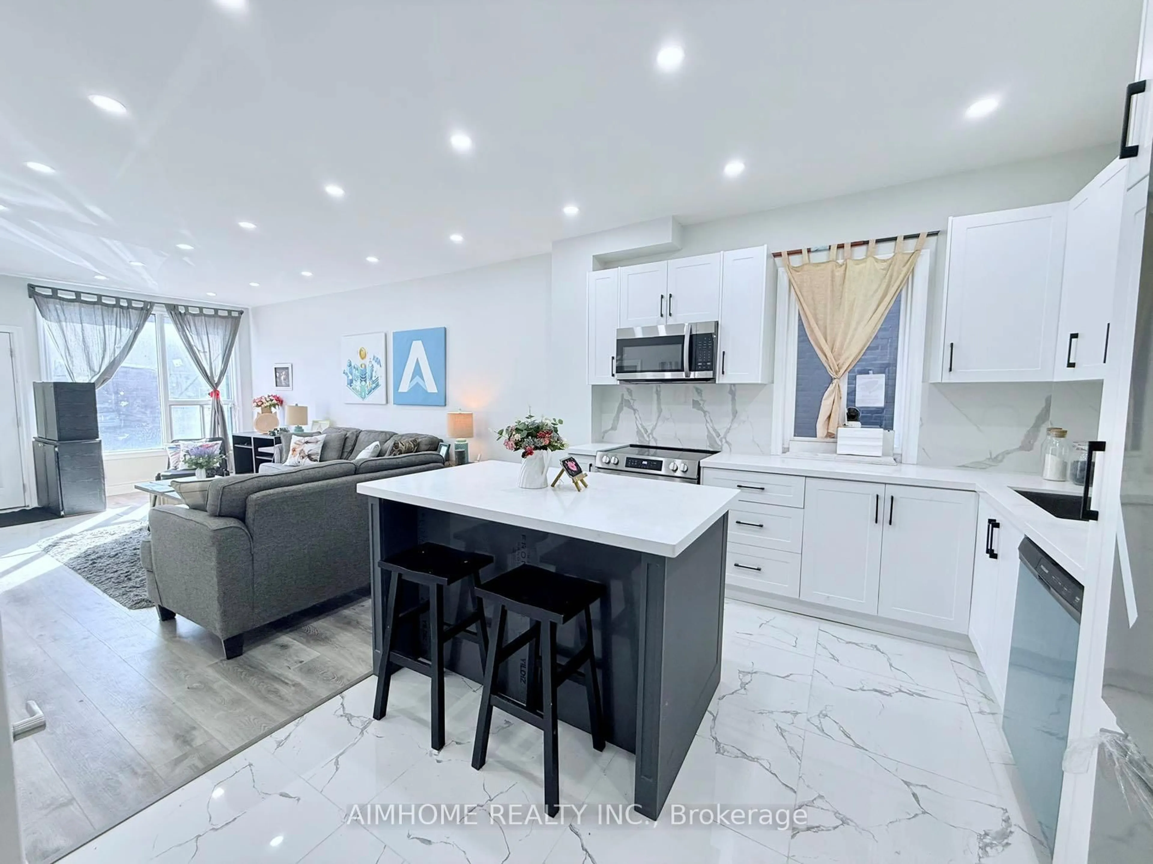 Open concept kitchen, ceramic/tile floor for 107 beach Rd, Hamilton Ontario L8L 4A1
