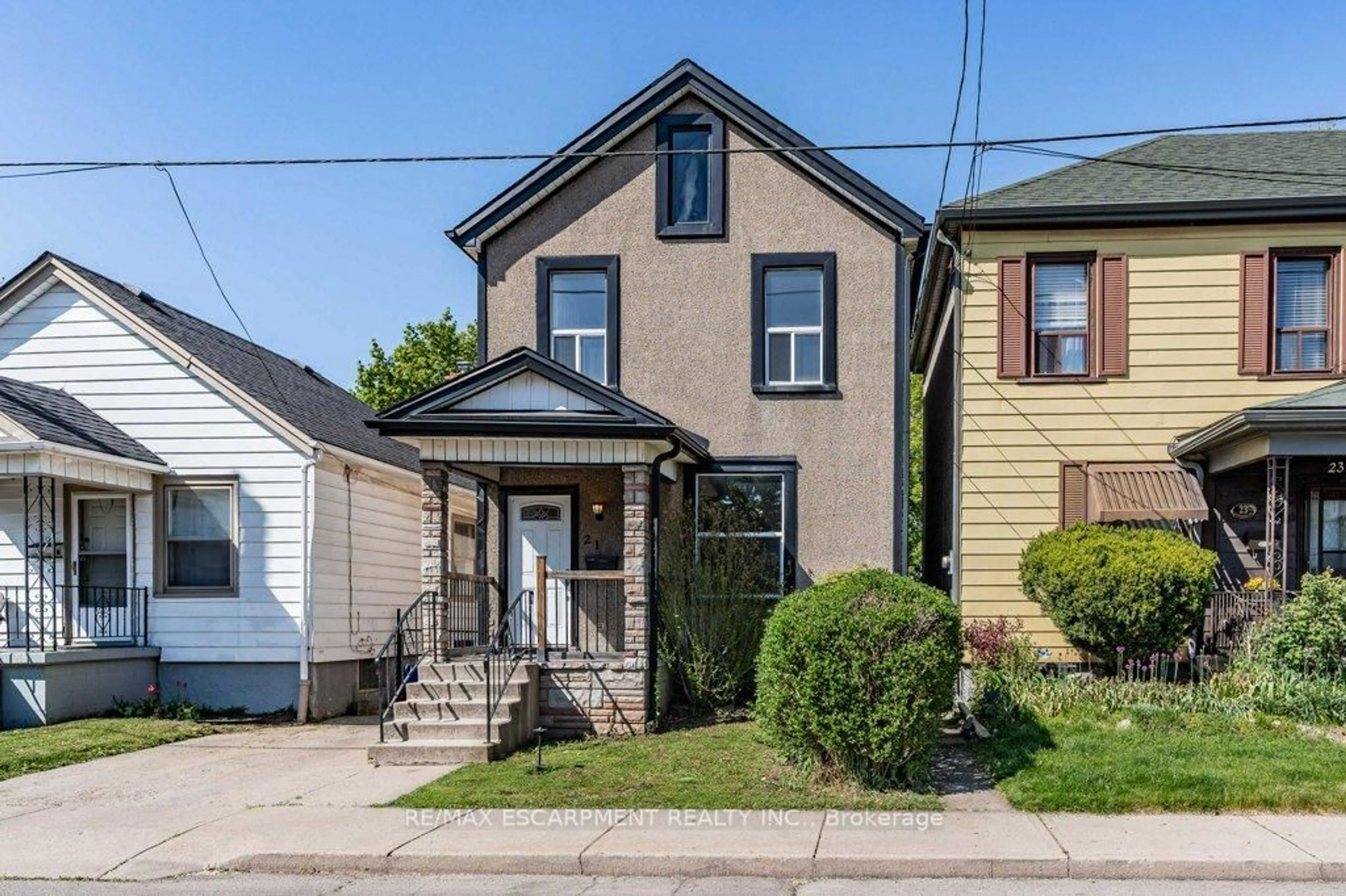 Home with brick exterior material, street for 21 Mayflower Ave, Hamilton Ontario L8L 2K5
