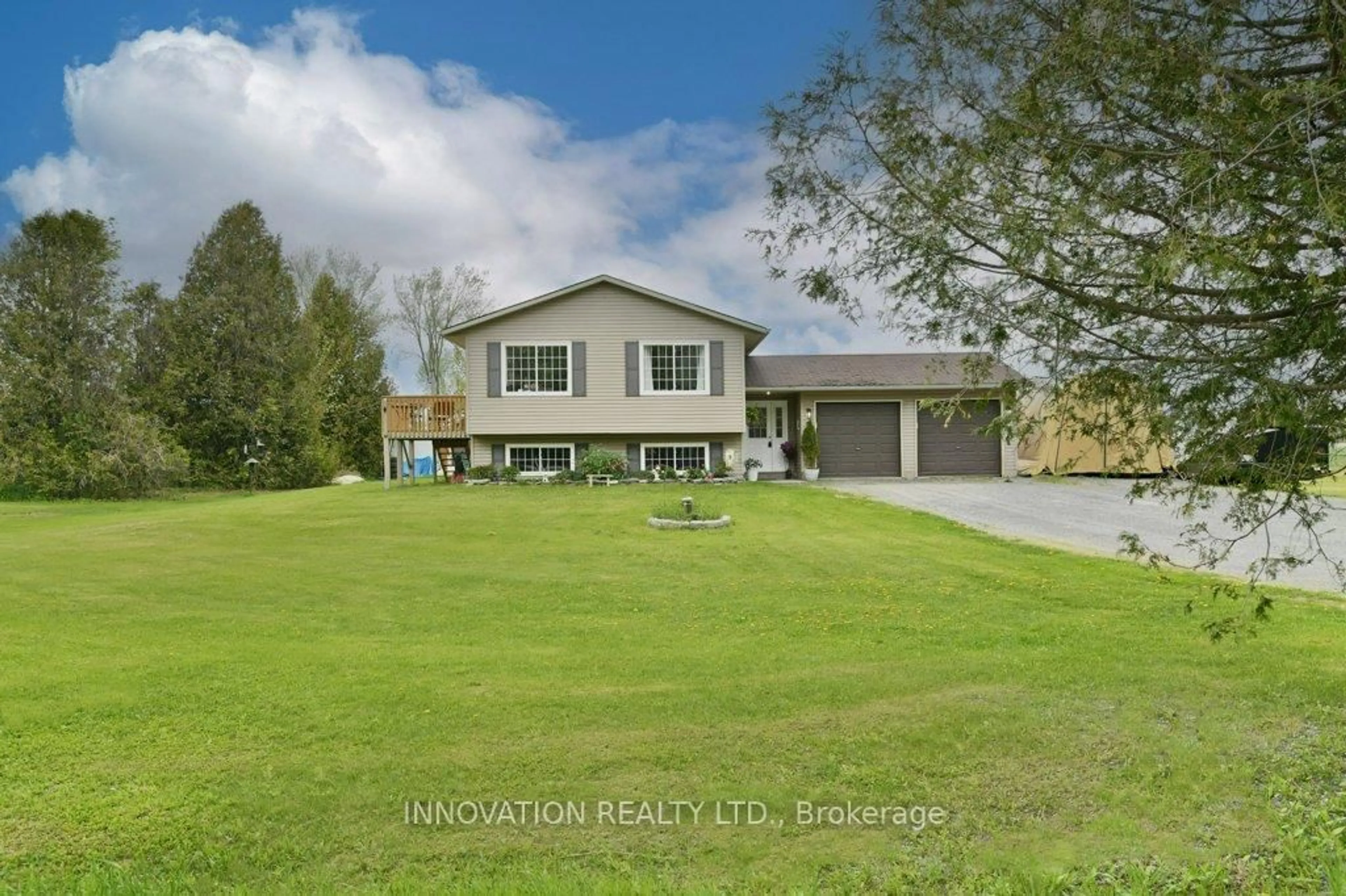 A pic from outside/outdoor area/front of a property/back of a property/a pic from drone, water/lake/river/ocean view for 852 Ferguson Rd, Ashton Ontario K0A 1B0
