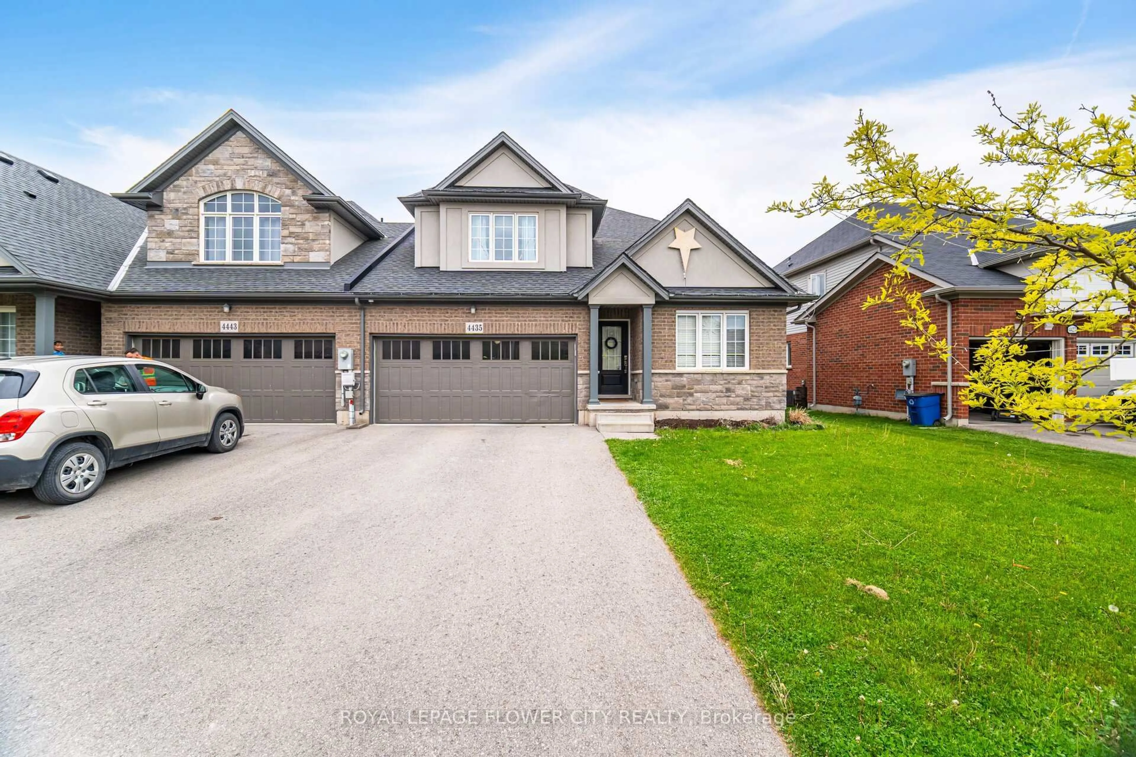 Home with brick exterior material, street for 4435 Shuttleworth Dr, Niagara Falls Ontario L2G 0X4