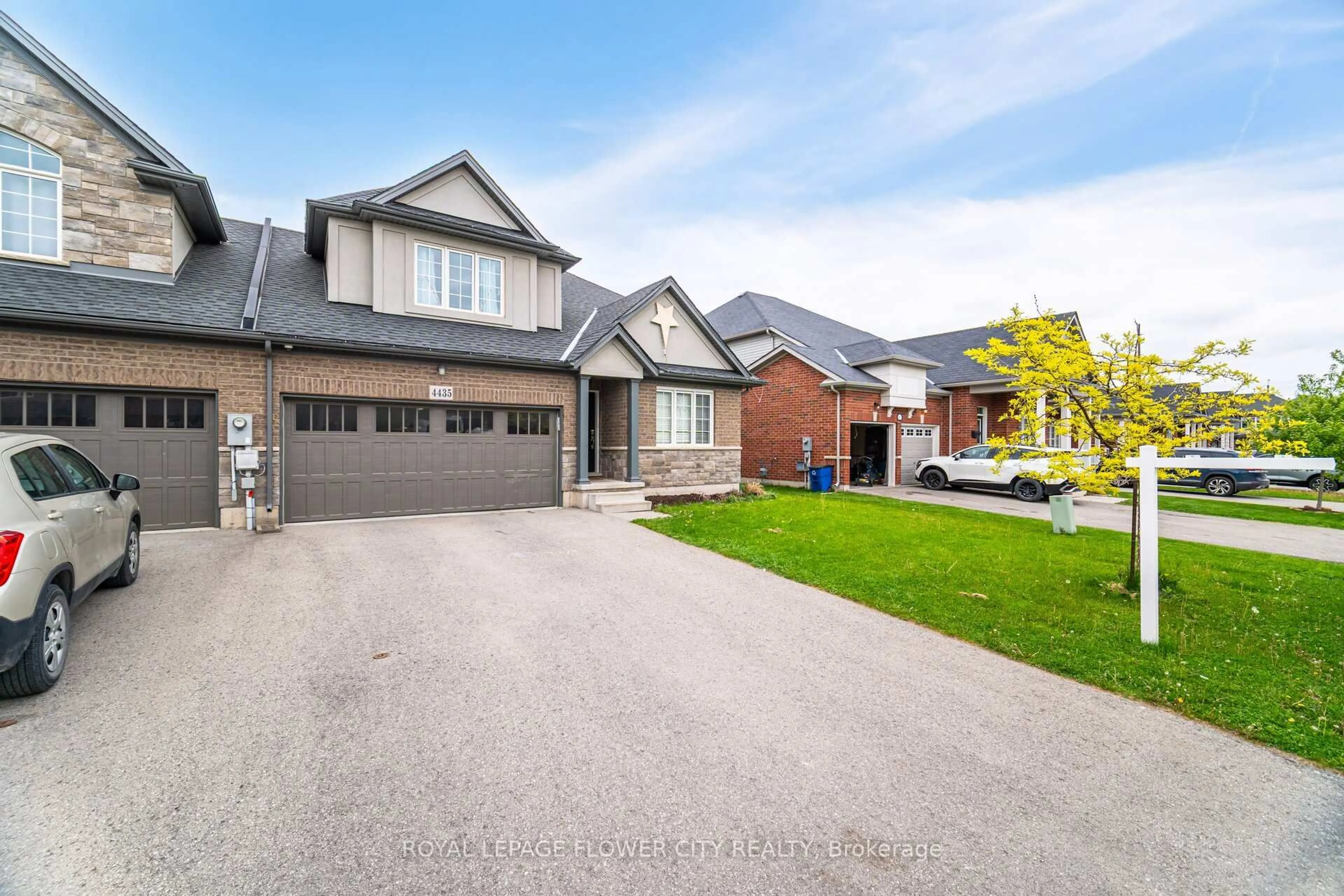 Home with brick exterior material, street for 4435 Shuttleworth Dr, Niagara Falls Ontario L2G 0X4