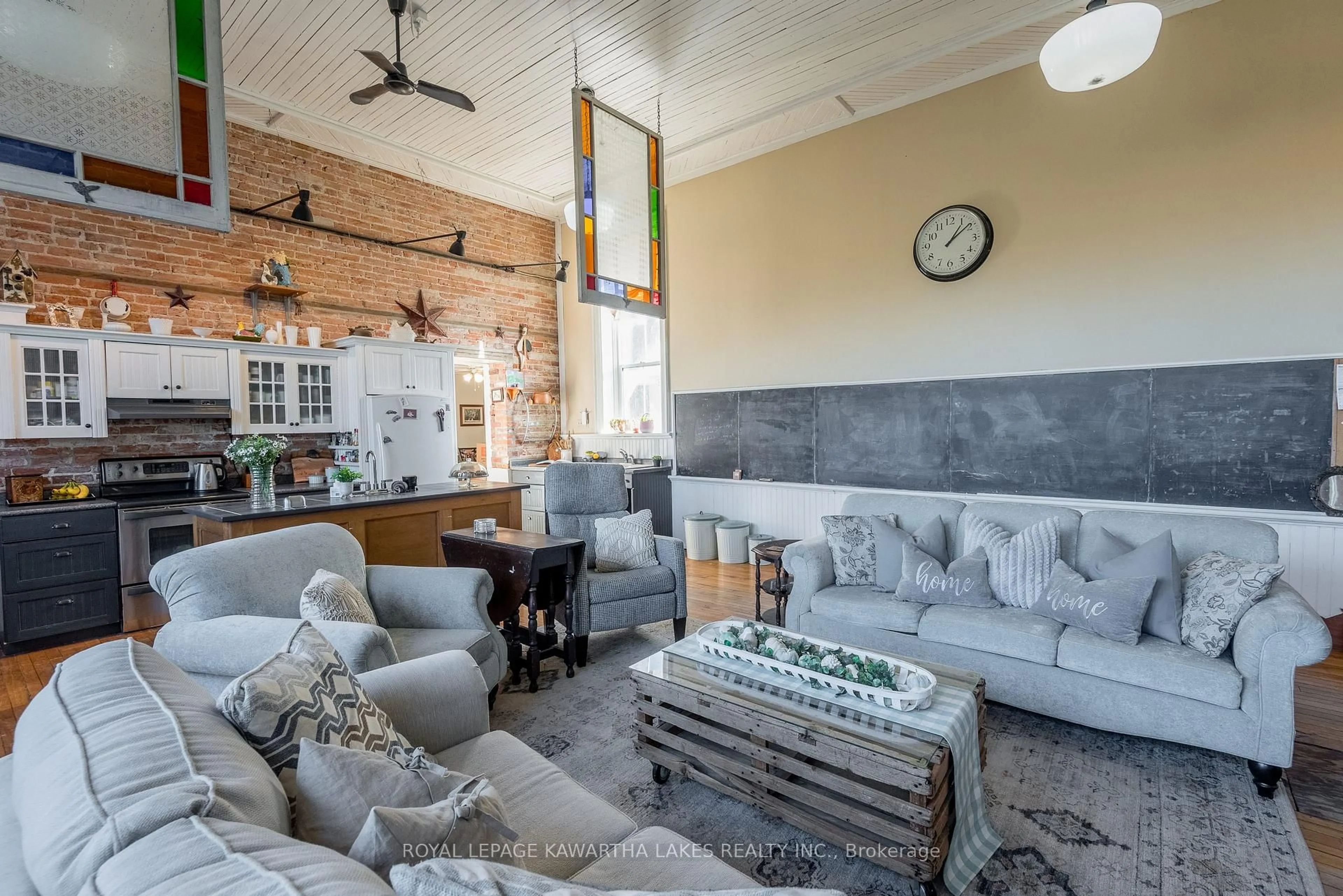 Living room with furniture, cement floor for 178 GRASSHILL Rd, Kawartha Lakes Ontario K0M 2T0
