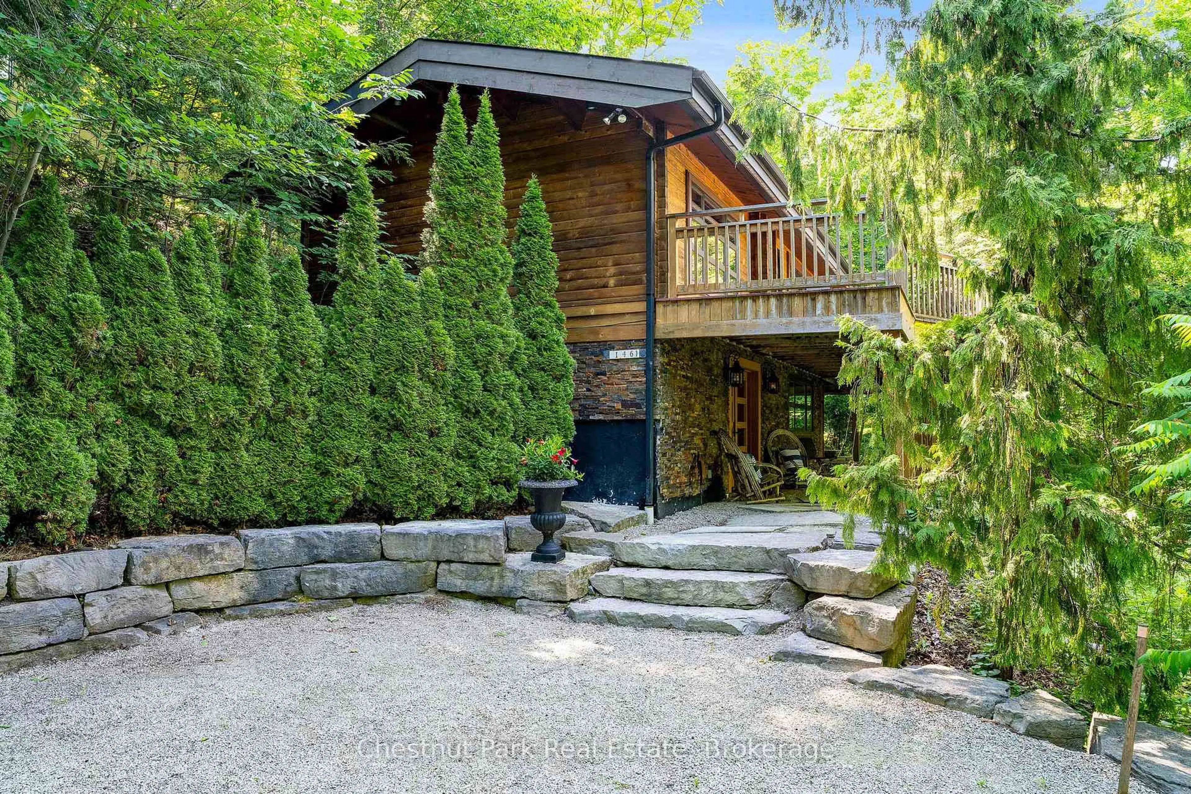 Patio, unknown for 146 Chamonix Cres, Blue Mountains Ontario L9Y 3Z2