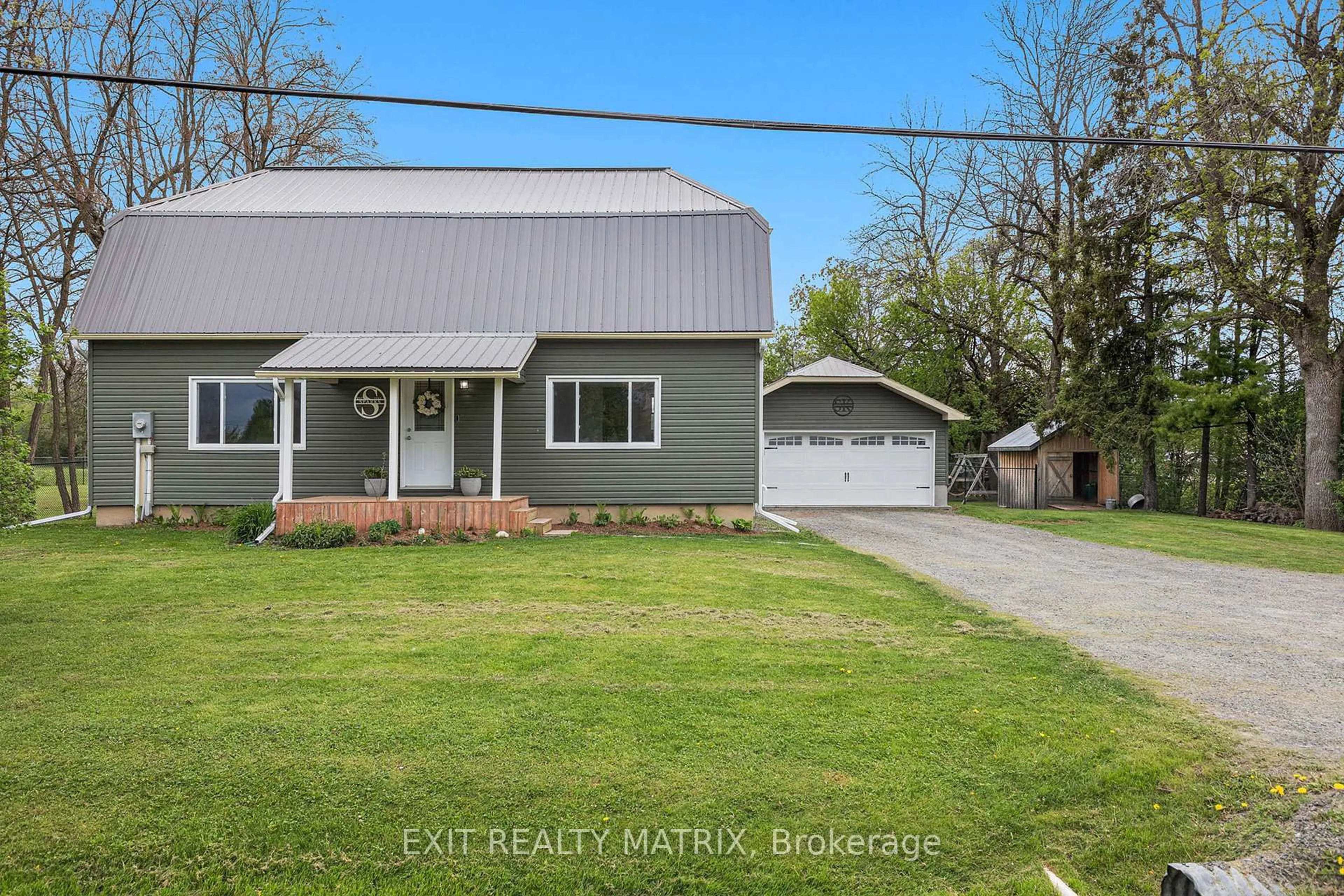 A pic from outside/outdoor area/front of a property/back of a property/a pic from drone, street for 2937 Rideau Ferry Rd, Perth Ontario K7H 3C7