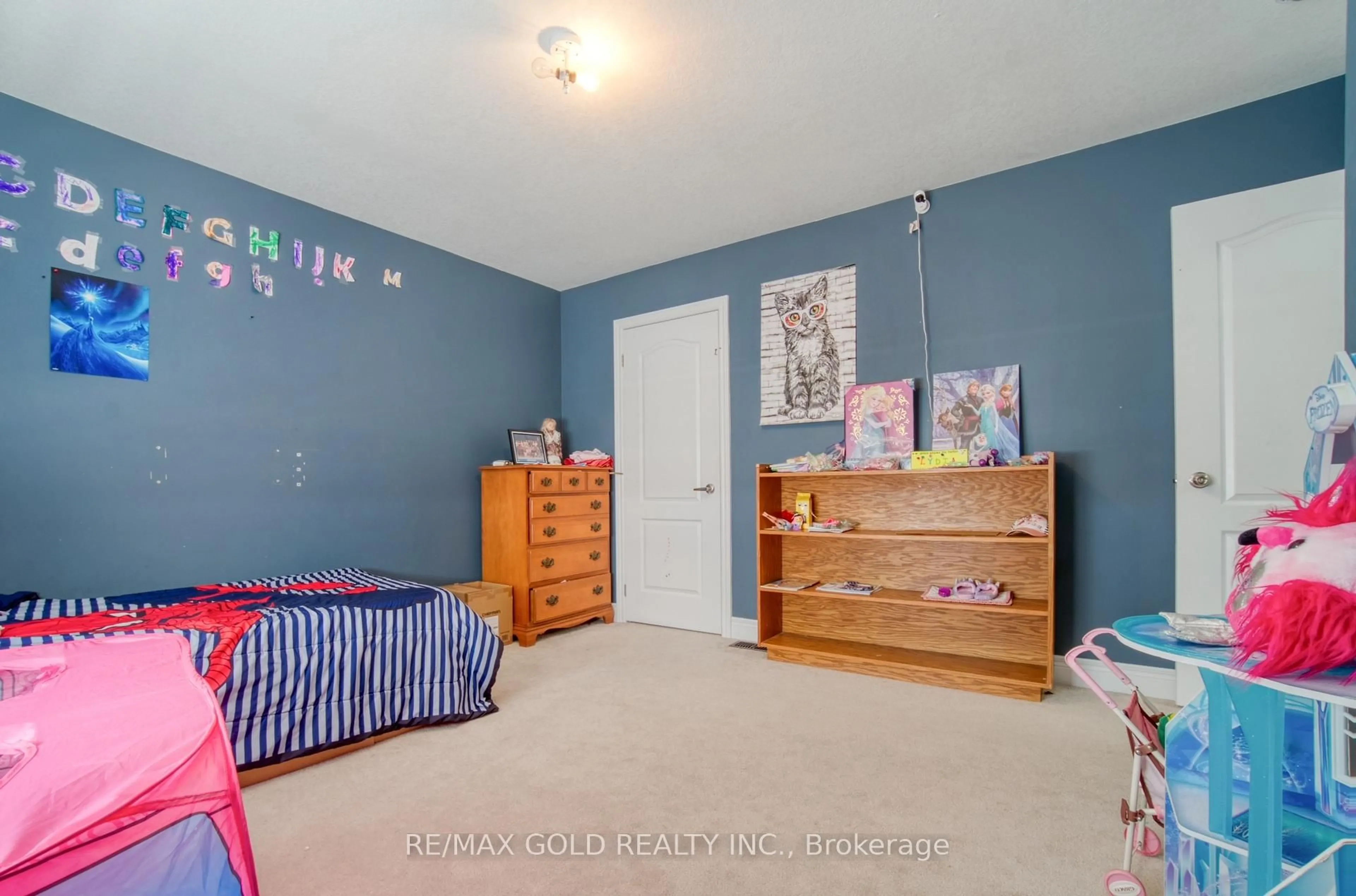 A pic of a room for 1089 Upper Thames Dr, Woodstock Ontario N4T 0H2