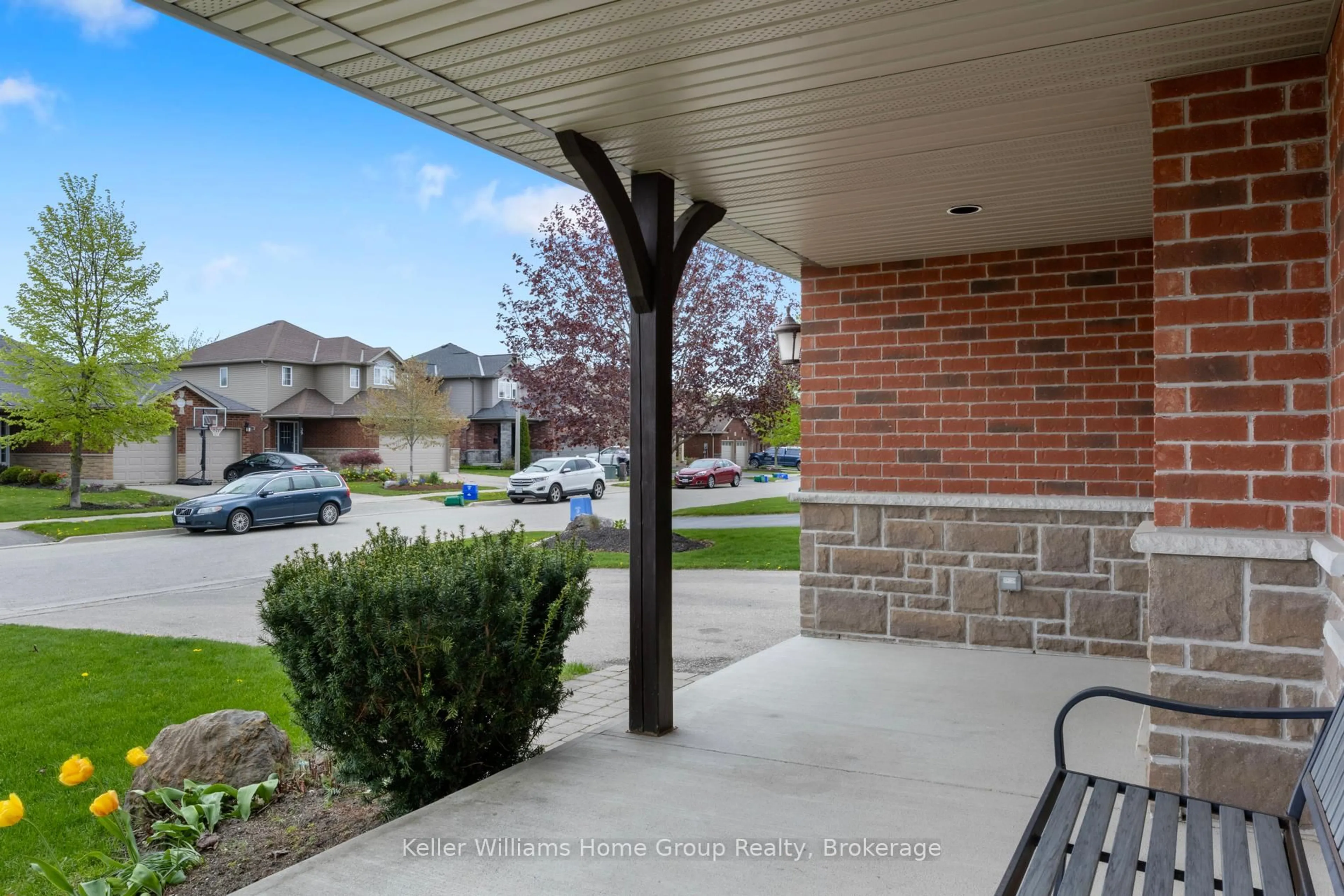 Patio, street for 46 Healey St, Centre Wellington Ontario N0B 1S0