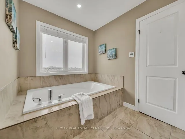 Additional image 14 of 264 Evens Pond Cres