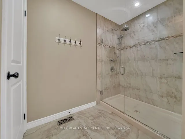 Additional image 13 of 264 Evens Pond Cres