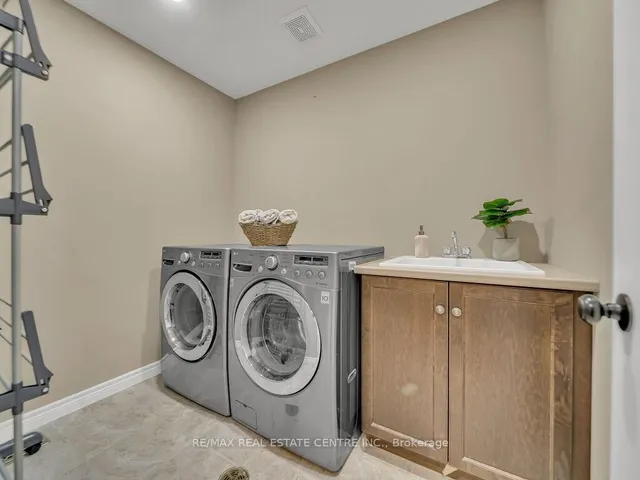 Additional image 4 of 264 Evens Pond Cres