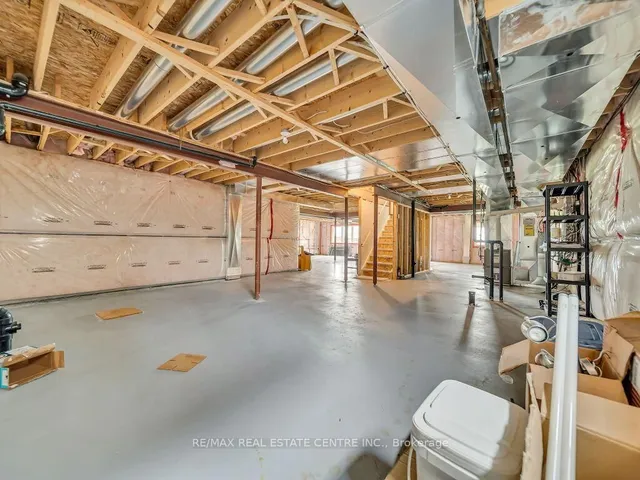 Additional image 3 of 264 Evens Pond Cres
