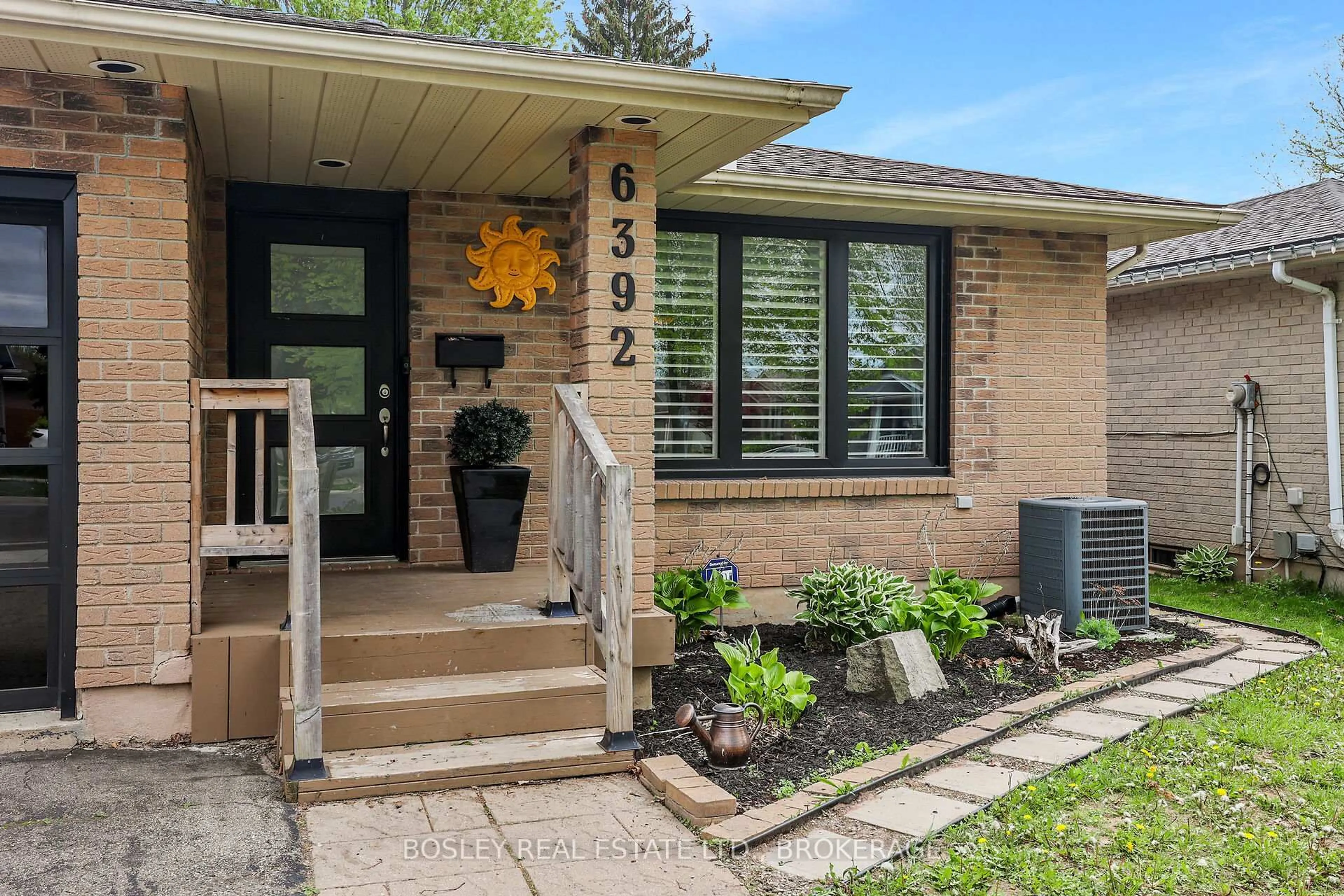 Home with brick exterior material, street for 6392 Charnwood Ave, Niagara Falls Ontario L2H 2H2