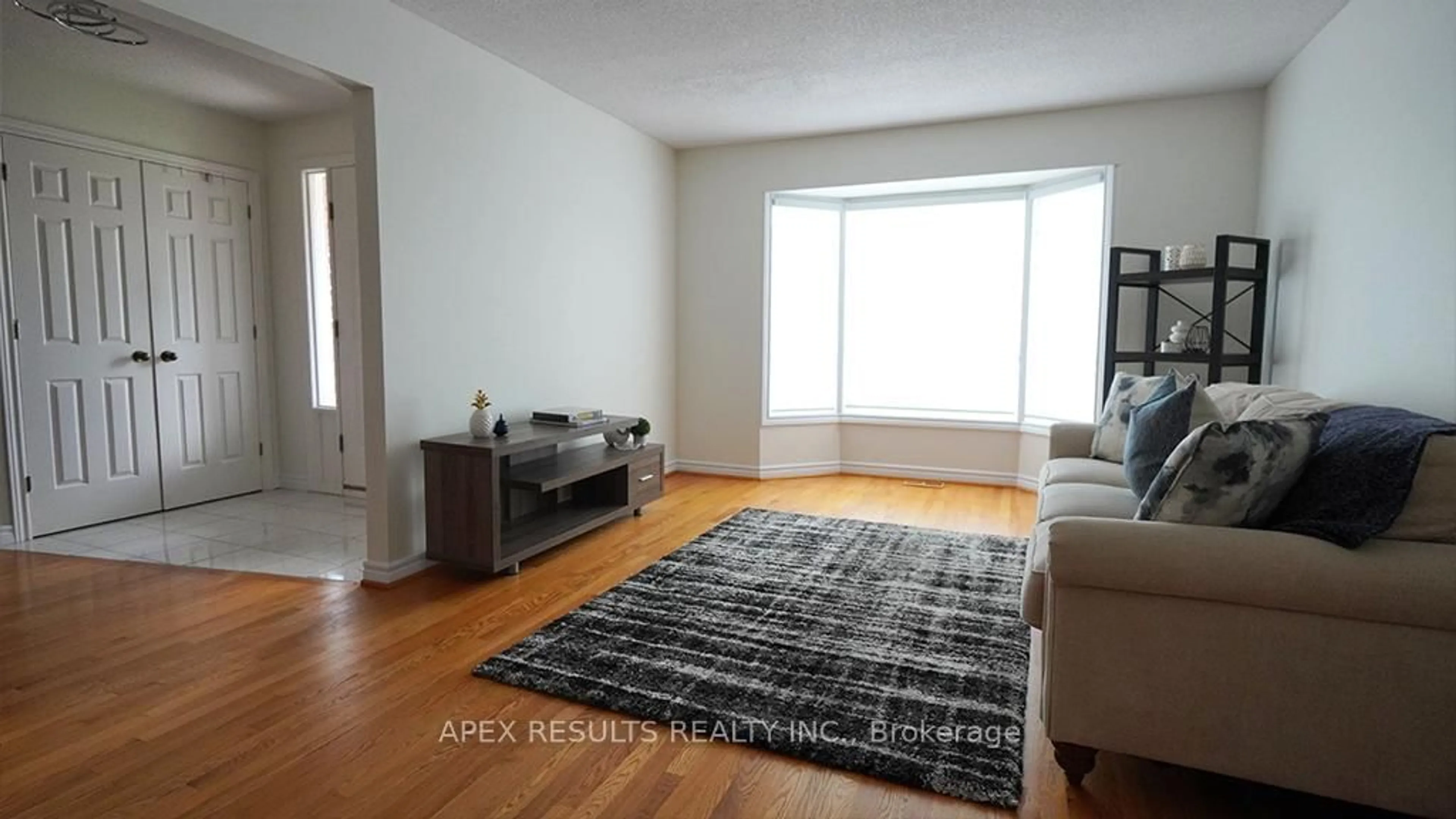 Living room with furniture, unknown for 795 Upper Horning Rd, Hamilton Ontario L9C 7R4