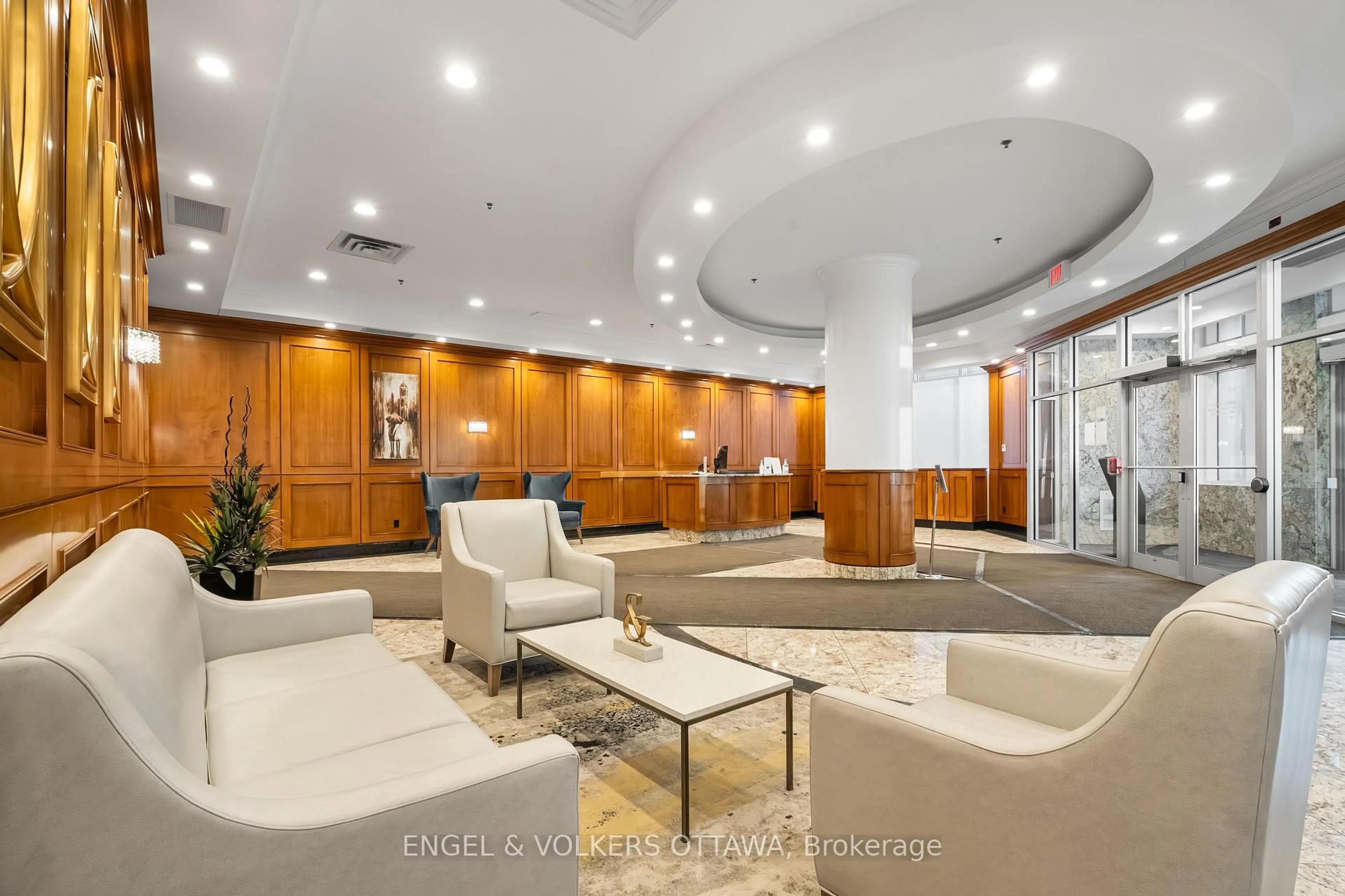 Lobby for 242 Rideau St #2502, Ottawa Ontario K1N 0B7