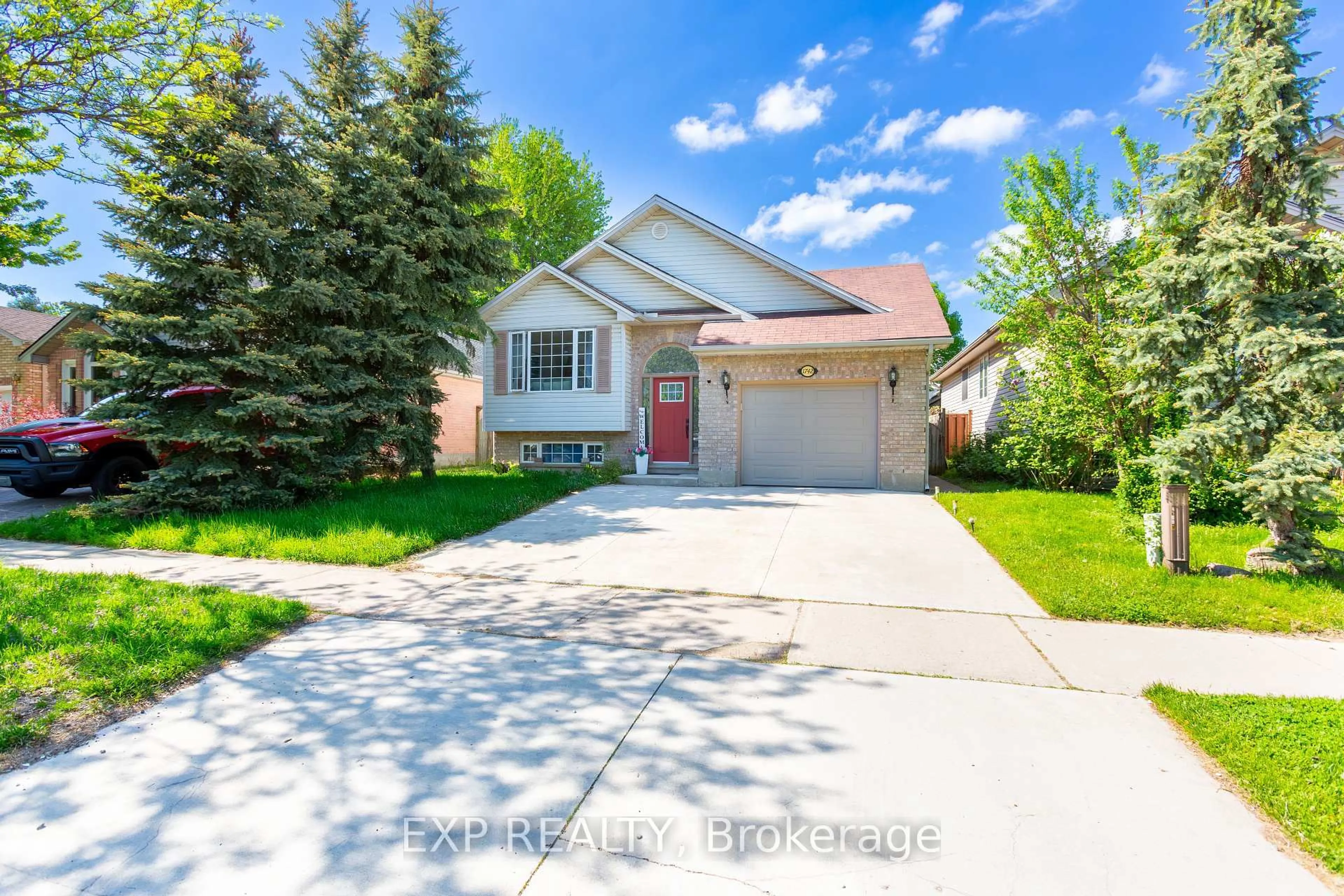 Home with vinyl exterior material, street for 1742 MARCONI Blvd, London East Ontario N5V 4V2