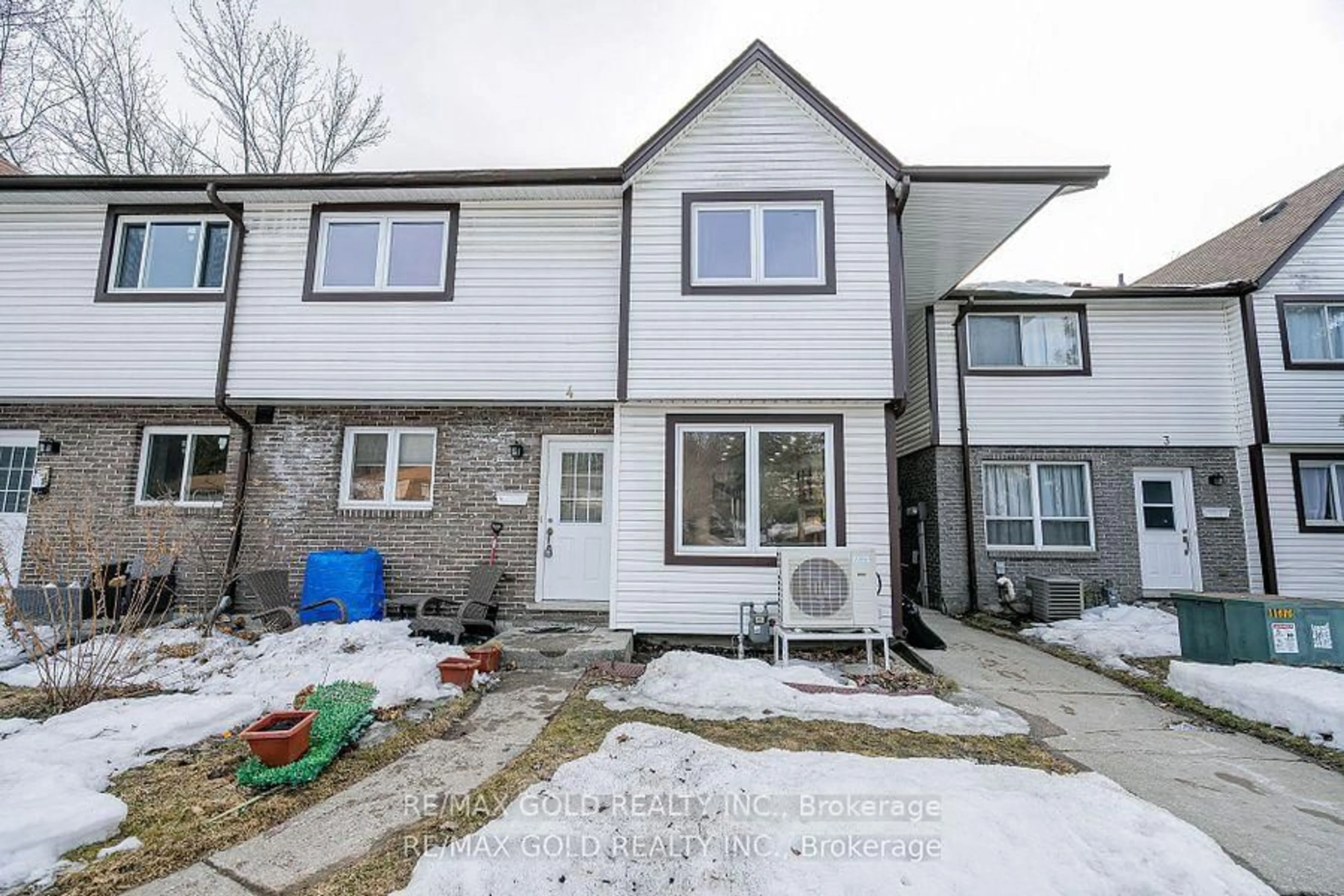 Unknown for 445 Pioneer Dr #4, Kitchener Ontario N2P 1L8