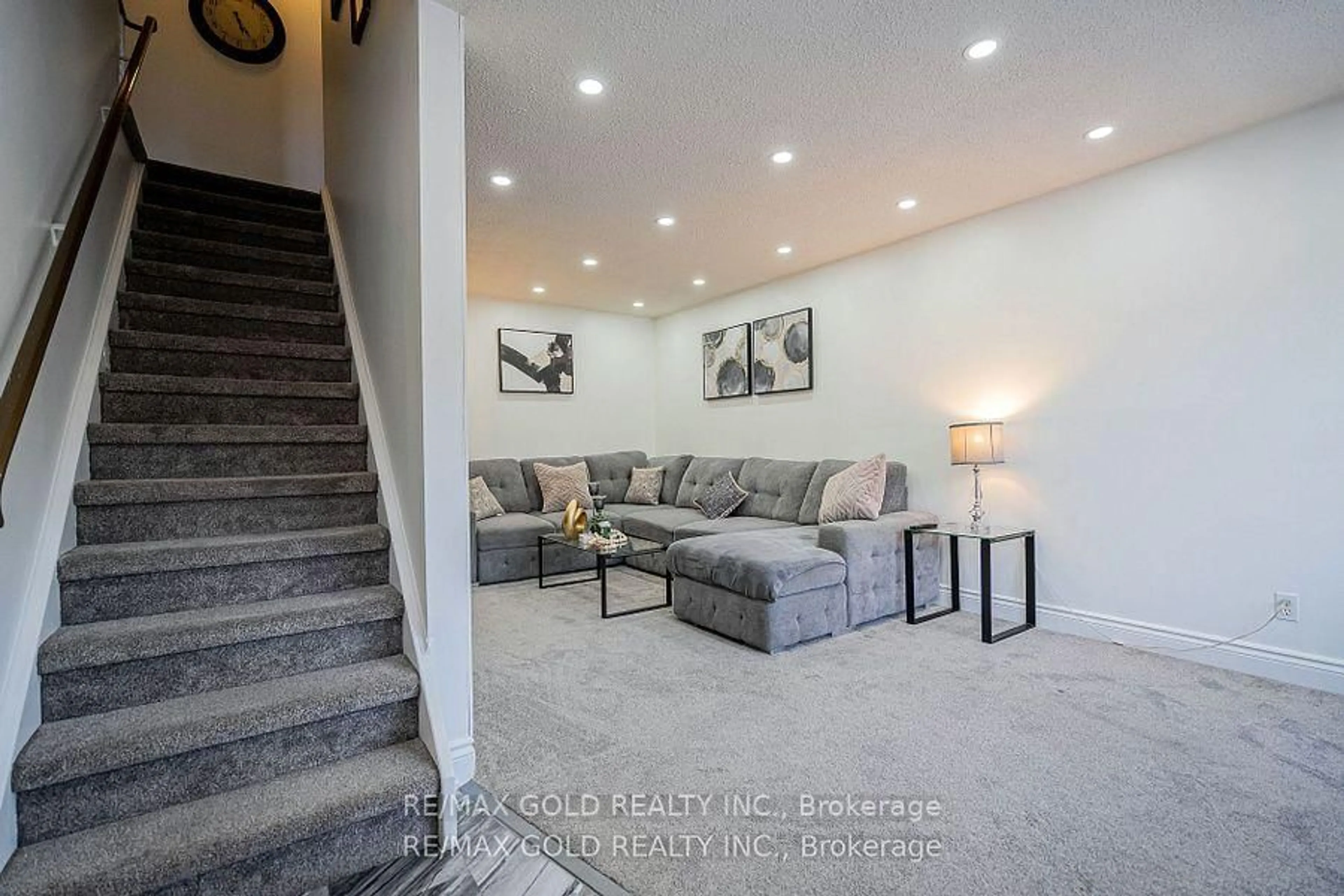Living room with furniture, unknown for 445 Pioneer Dr #4, Kitchener Ontario N2P 1L8
