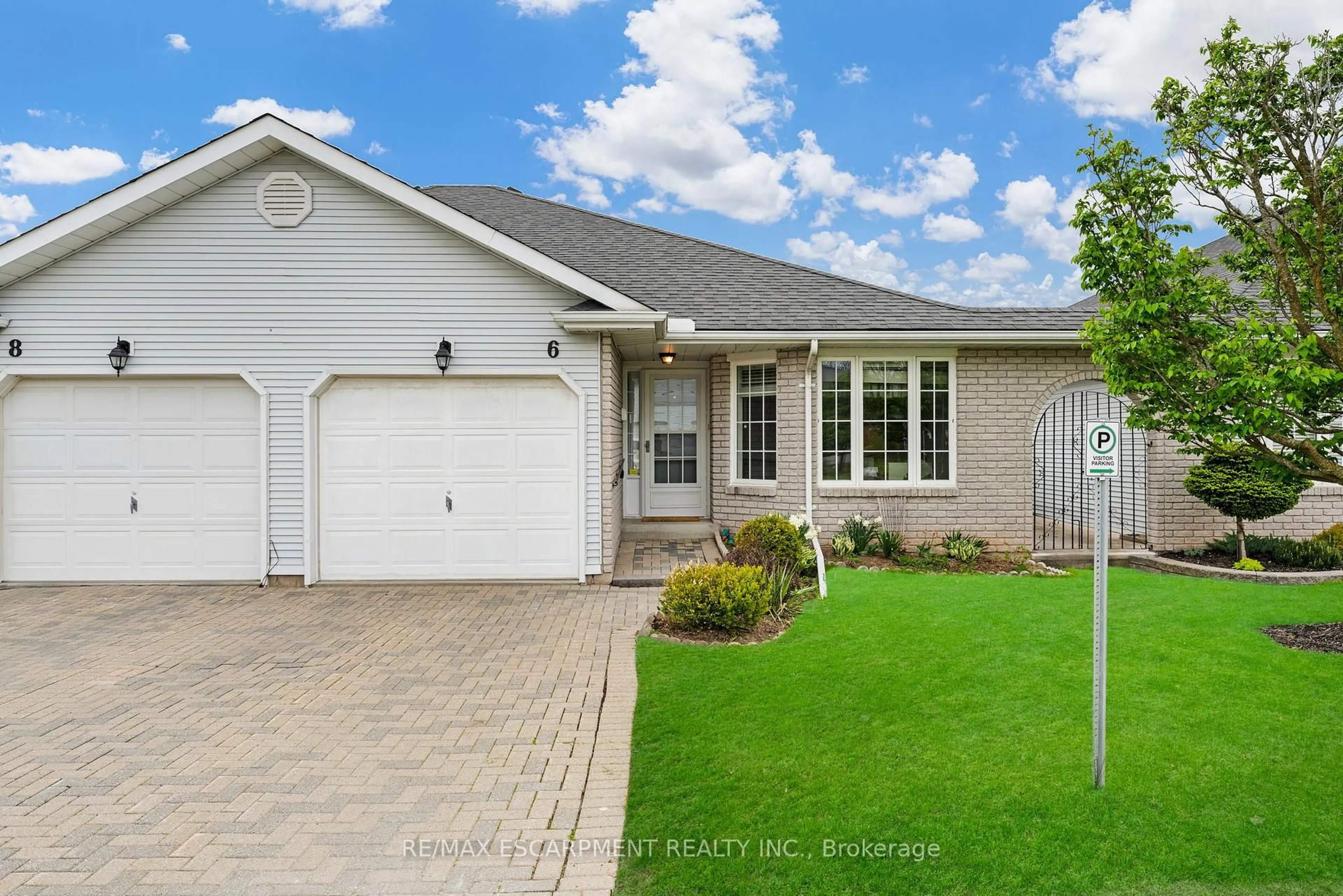 Home with vinyl exterior material, street for 6 Village Dr, West Lincoln Ontario L0R 2A0