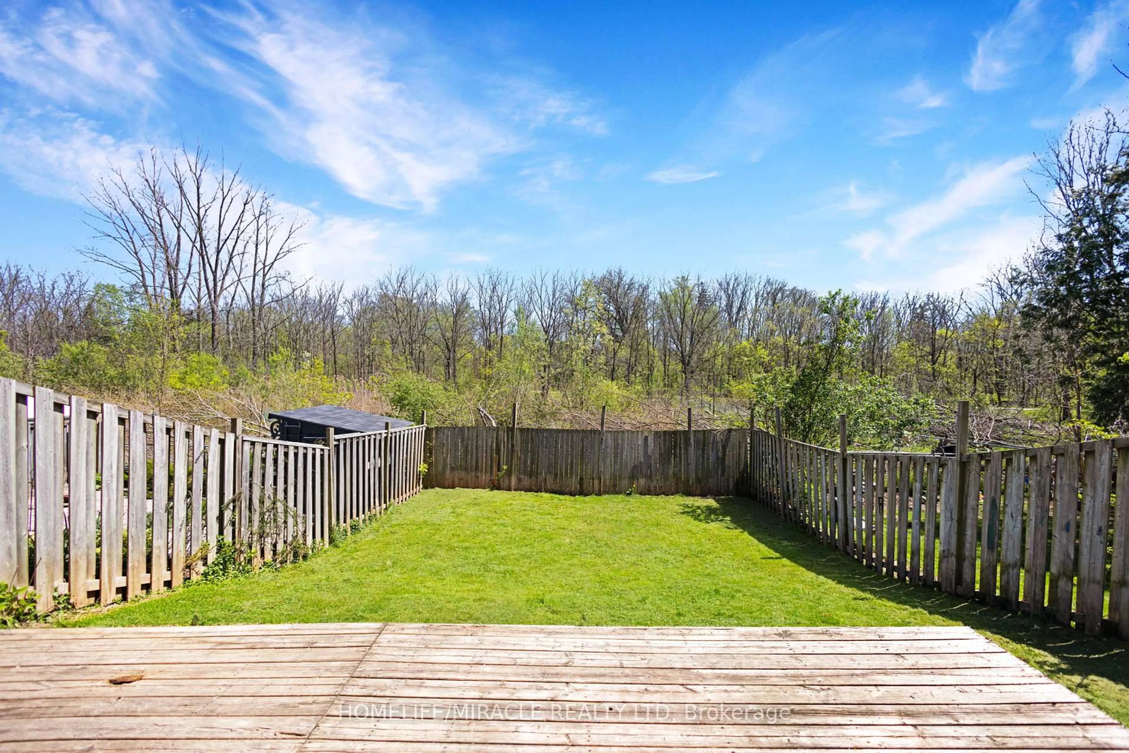 A pic from outside/outdoor area/front of a property/back of a property/a pic from drone, forest/trees view for 49 D' aubigny Rd, Brantford Ontario N3T 6J2