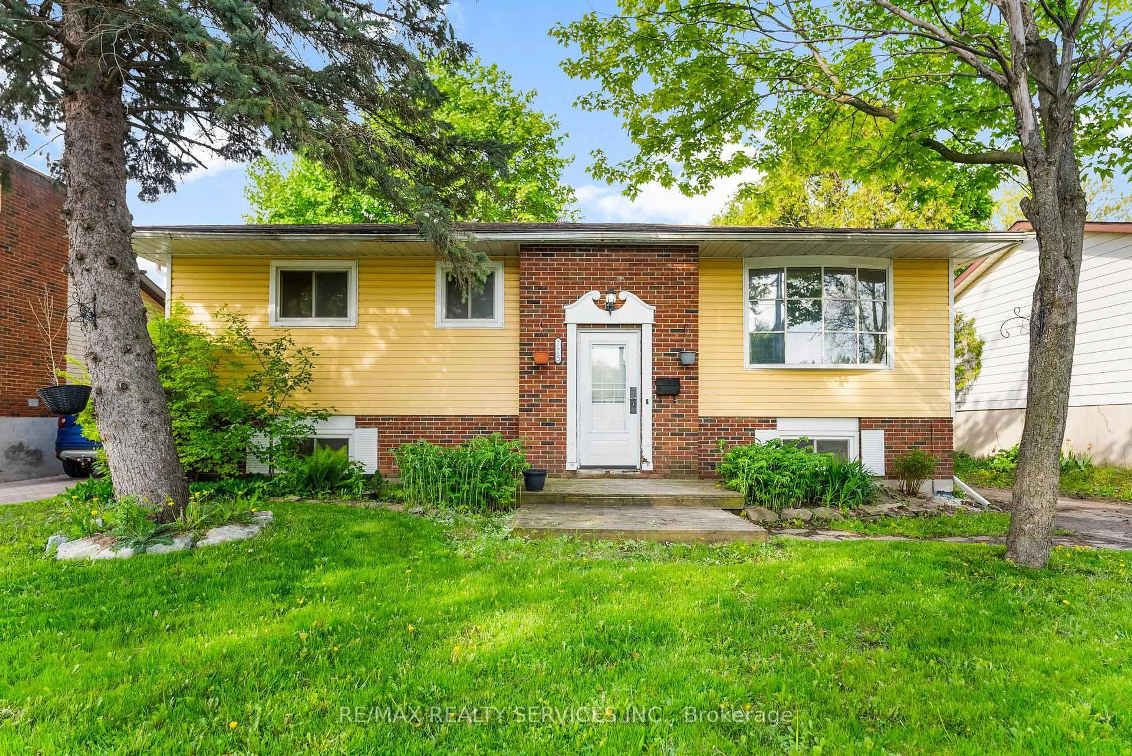 Home with brick exterior material, street for 775 Tupper St, Brockville Ontario K6V 6A1
