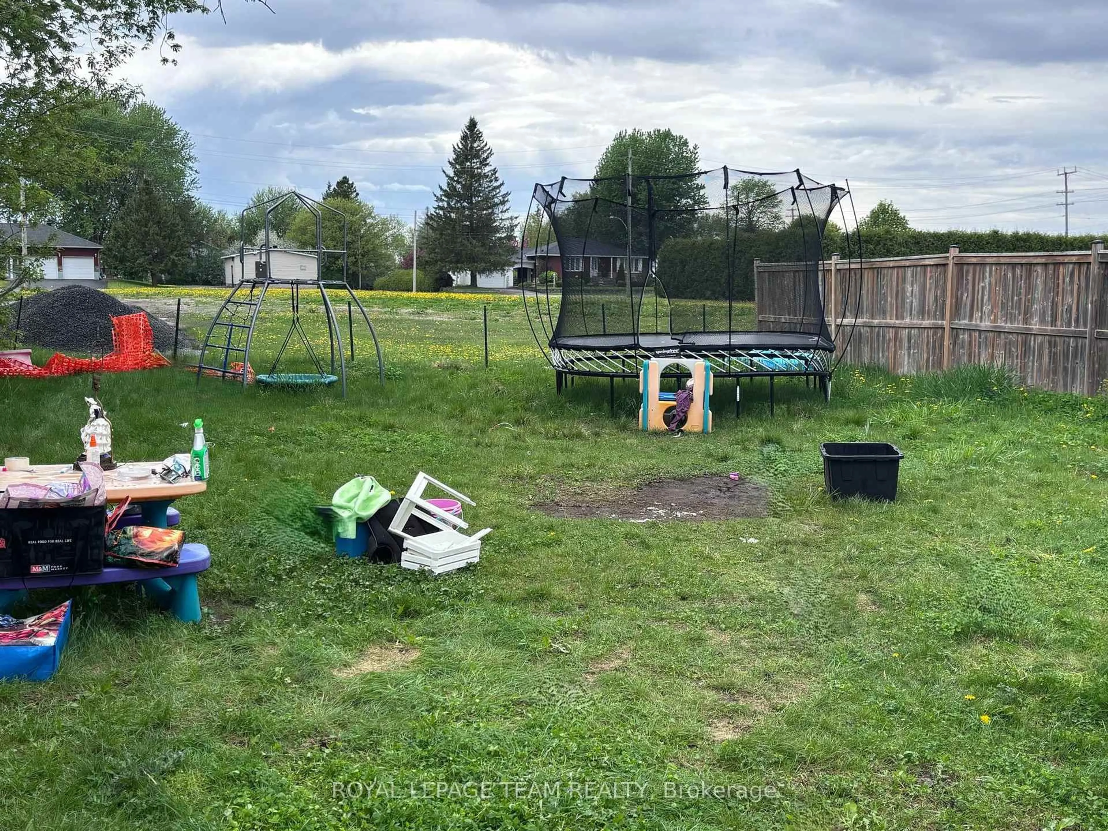 A pic from outside/outdoor area/front of a property/back of a property/a pic from drone, unknown for 4506 Ste Catherine St, The Nation Ontario K0C 2B0