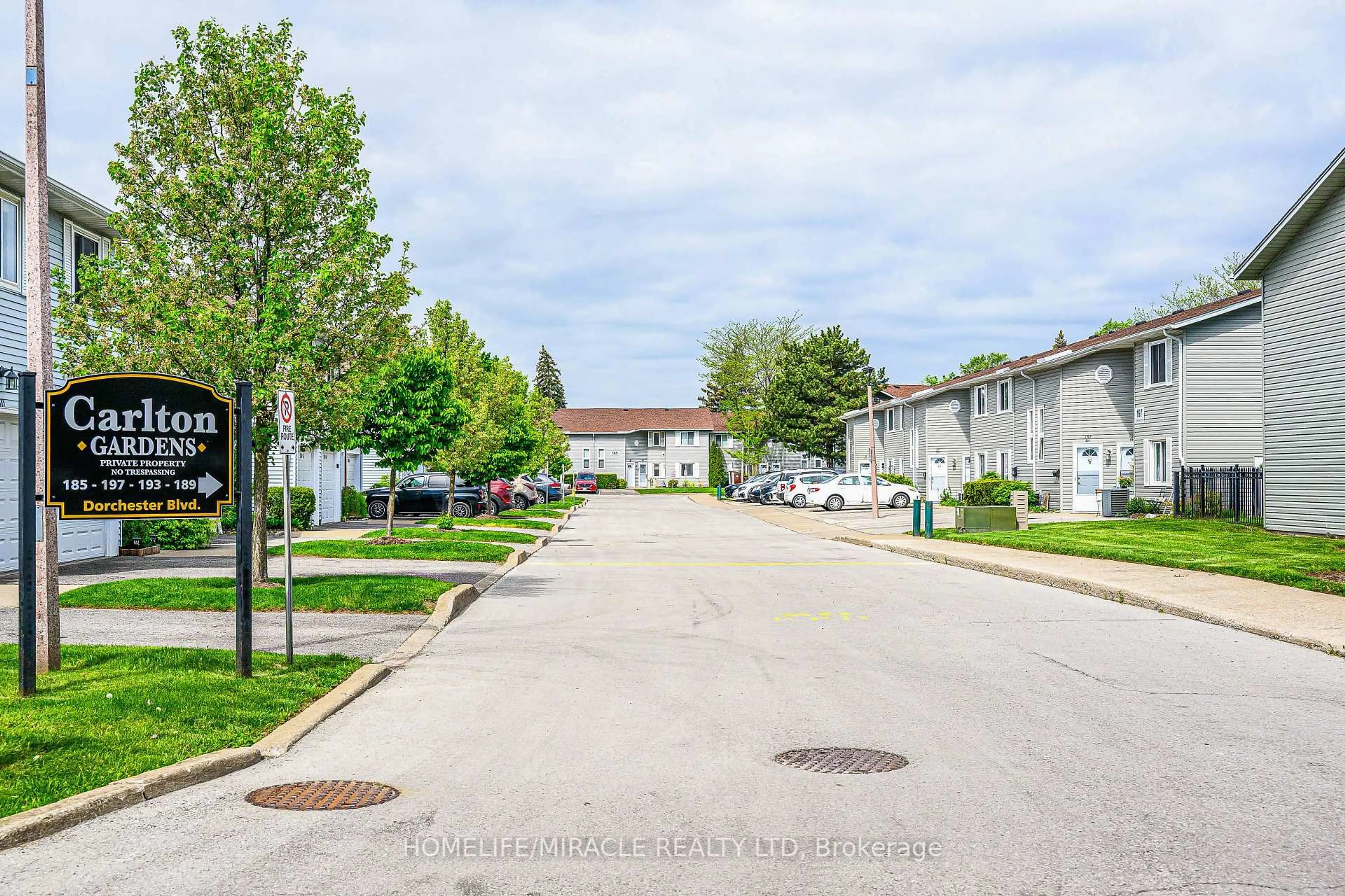 A pic from outside/outdoor area/front of a property/back of a property/a pic from drone, street for 189 Dorchester Blvd #104, St. Catharines Ontario L2M 7V8