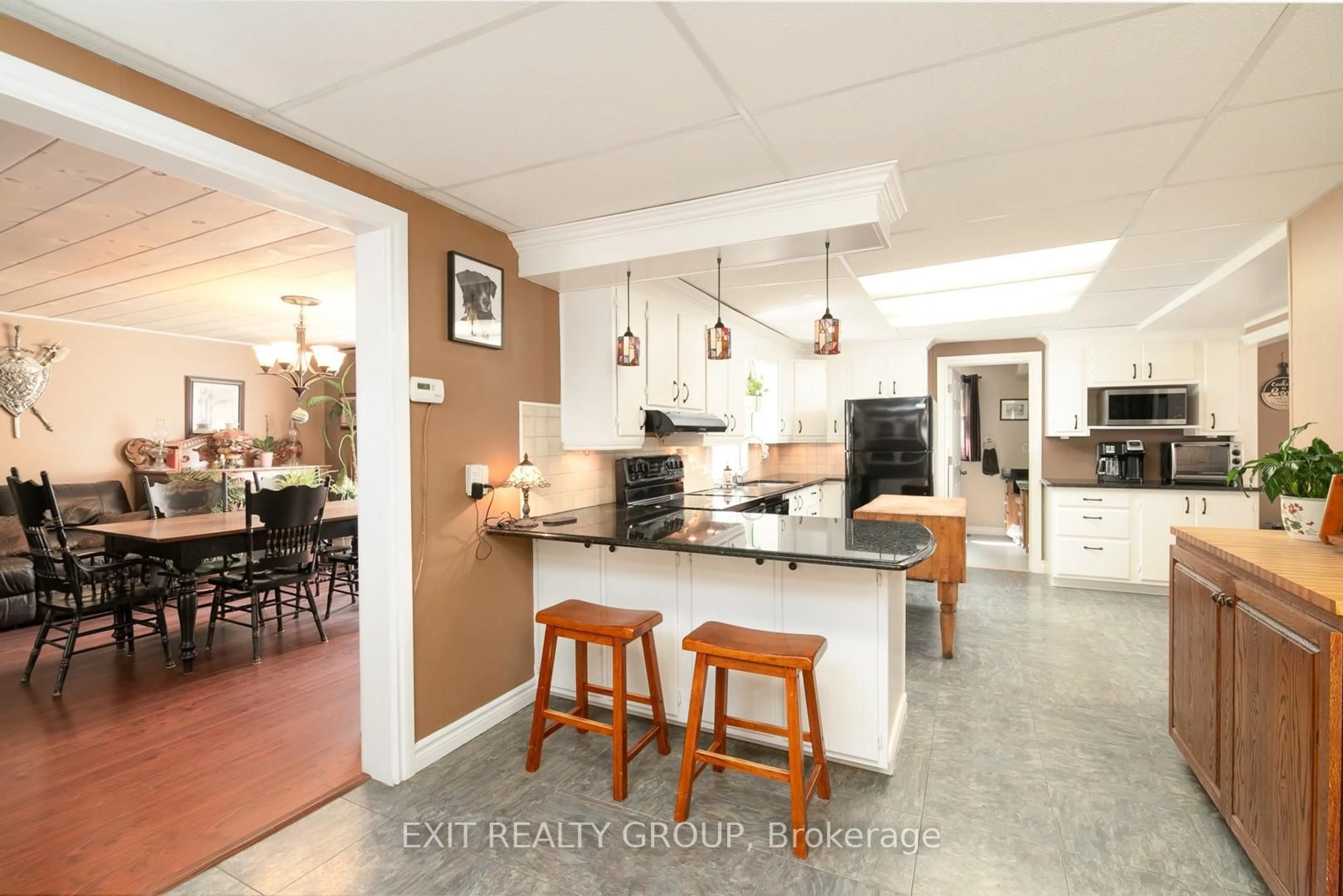 Open concept kitchen, ceramic/tile floor for 11 Finnegan Dr, Hastings Ontario K0K 2C0