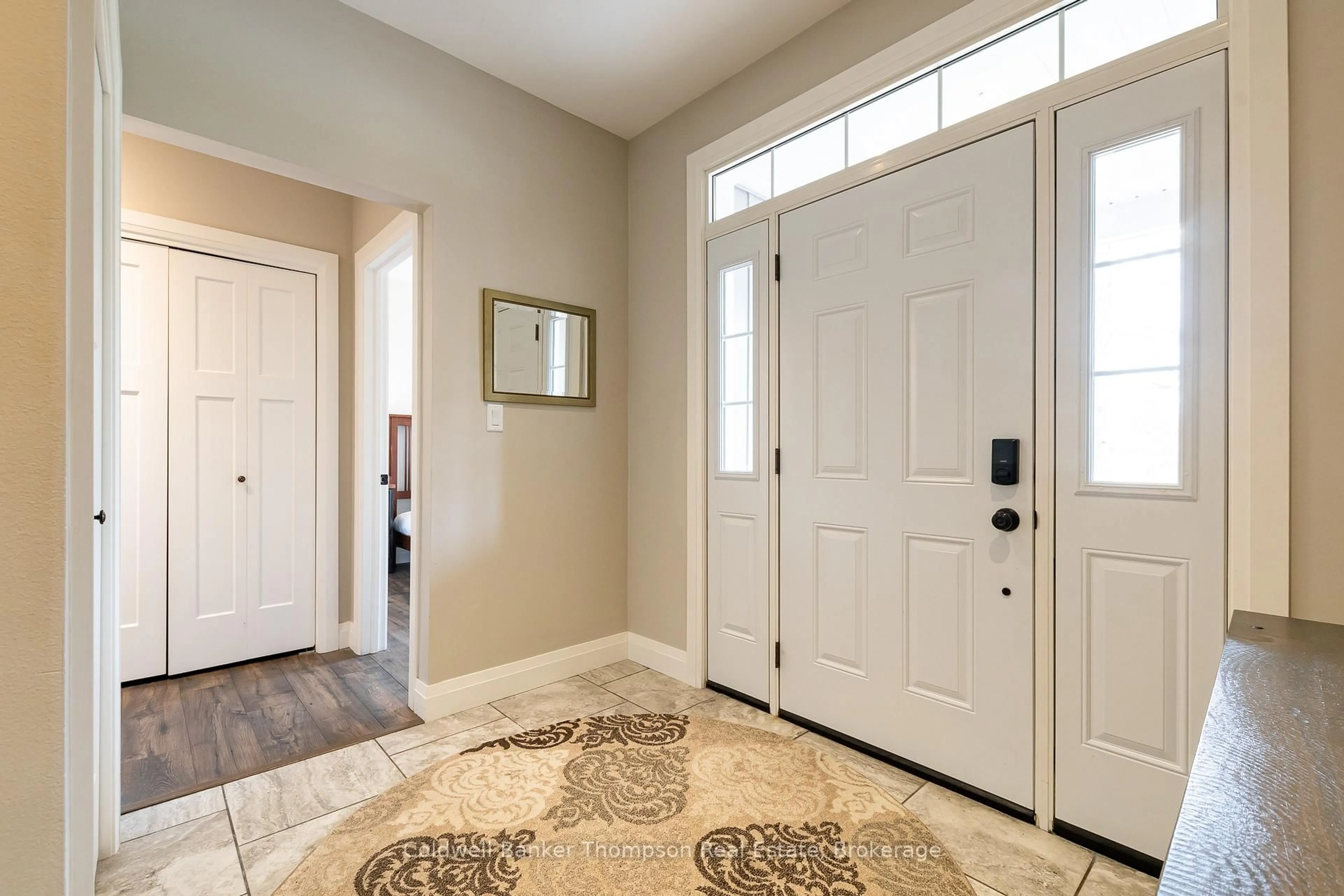 Indoor entryway for 39 Goodwin Dr, Huntsville Ontario P1H 2R3