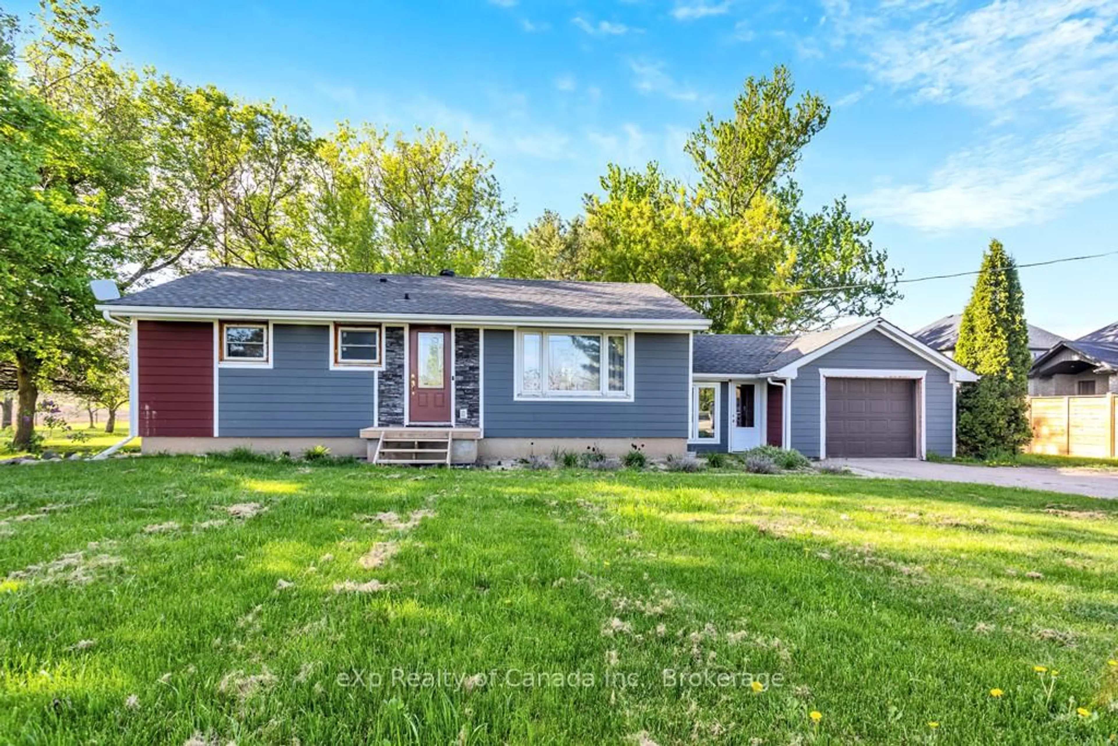 Home with vinyl exterior material, street for 144211 Hawkins Rd, South-West Oxford Ontario N4G 4G8