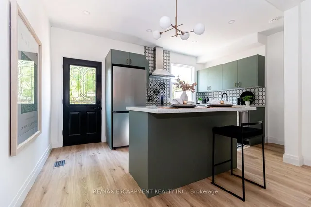 Additional property image - 30 Cedar Ave