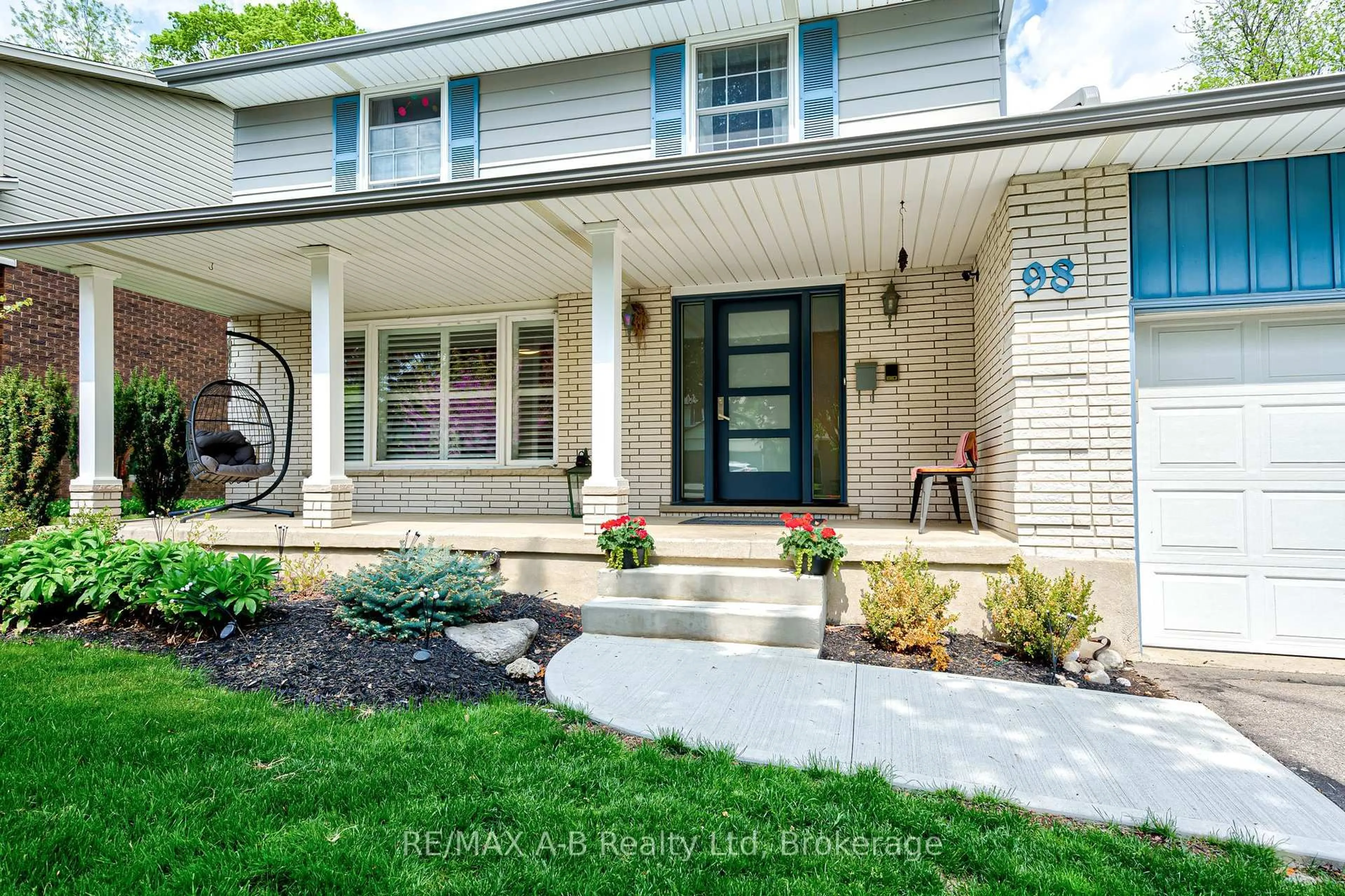 Home with brick exterior material, street for 98 Mccarron Cres, Waterloo Ontario N2L 5N2