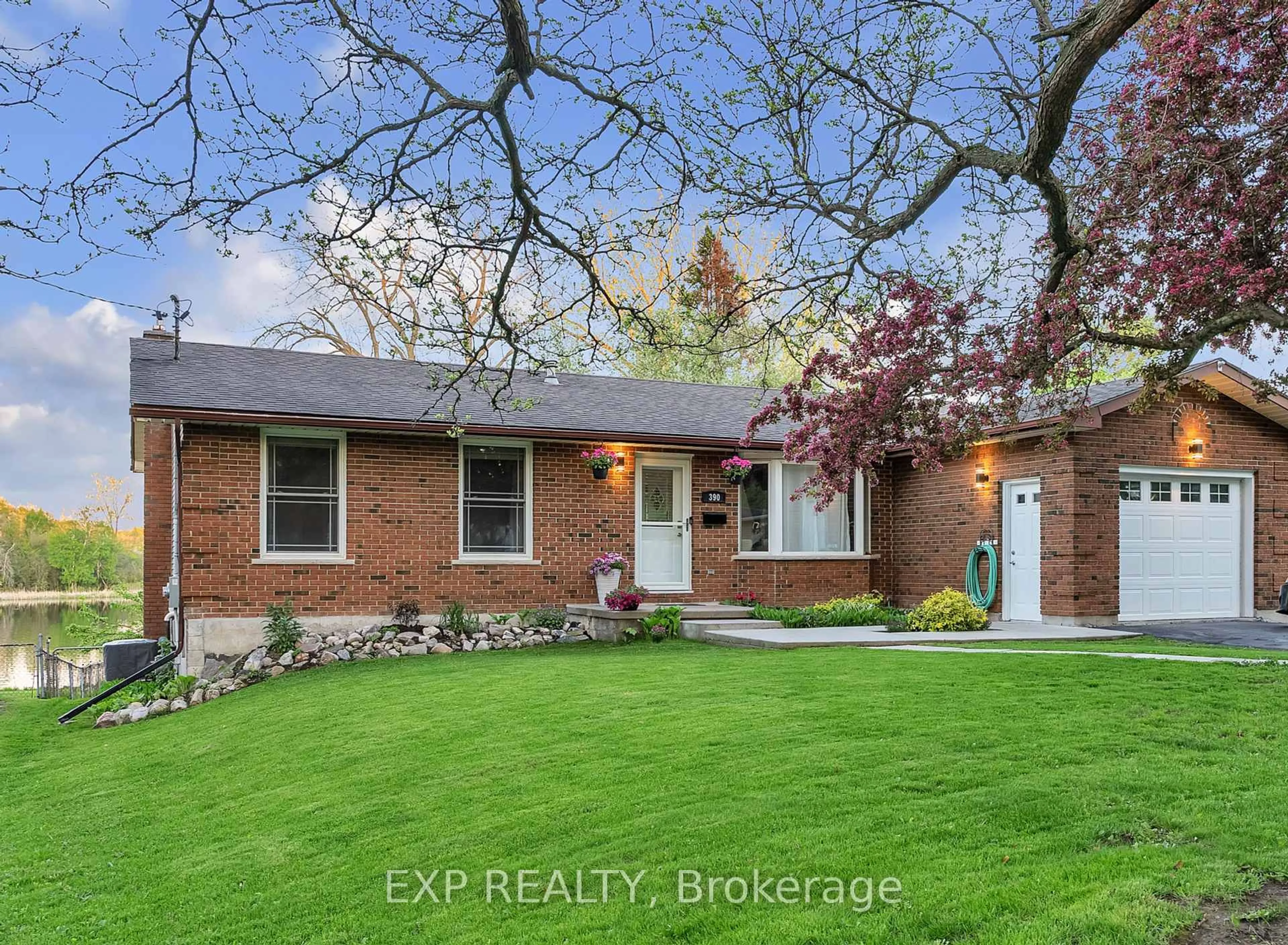 Home with brick exterior material, street for 390 Dundas St, Greater Napanee Ontario K7R 2B7