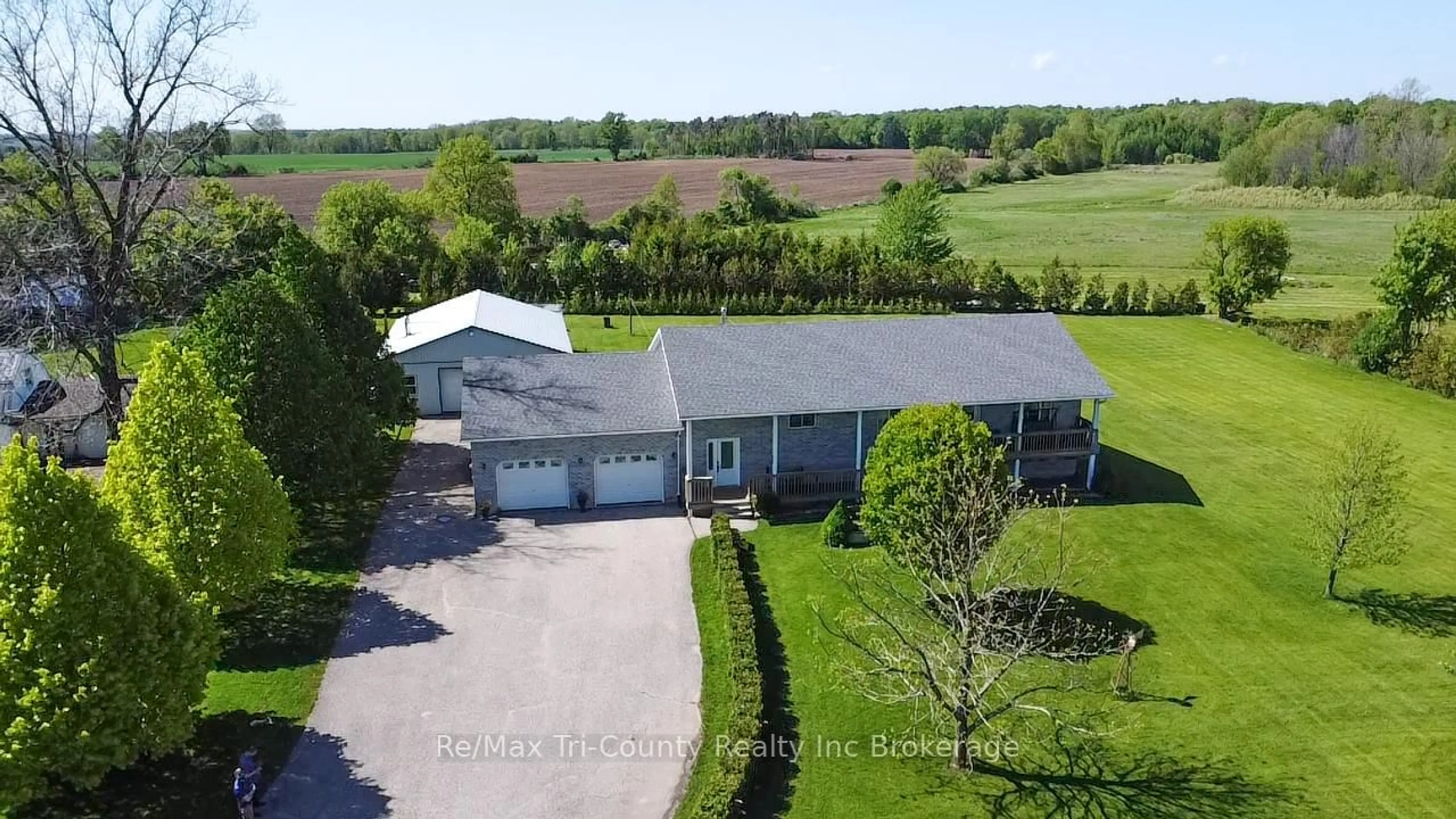 A pic from outside/outdoor area/front of a property/back of a property/a pic from drone, unknown for 56248 Talbot Line, Bayham Ontario N4G 4G8