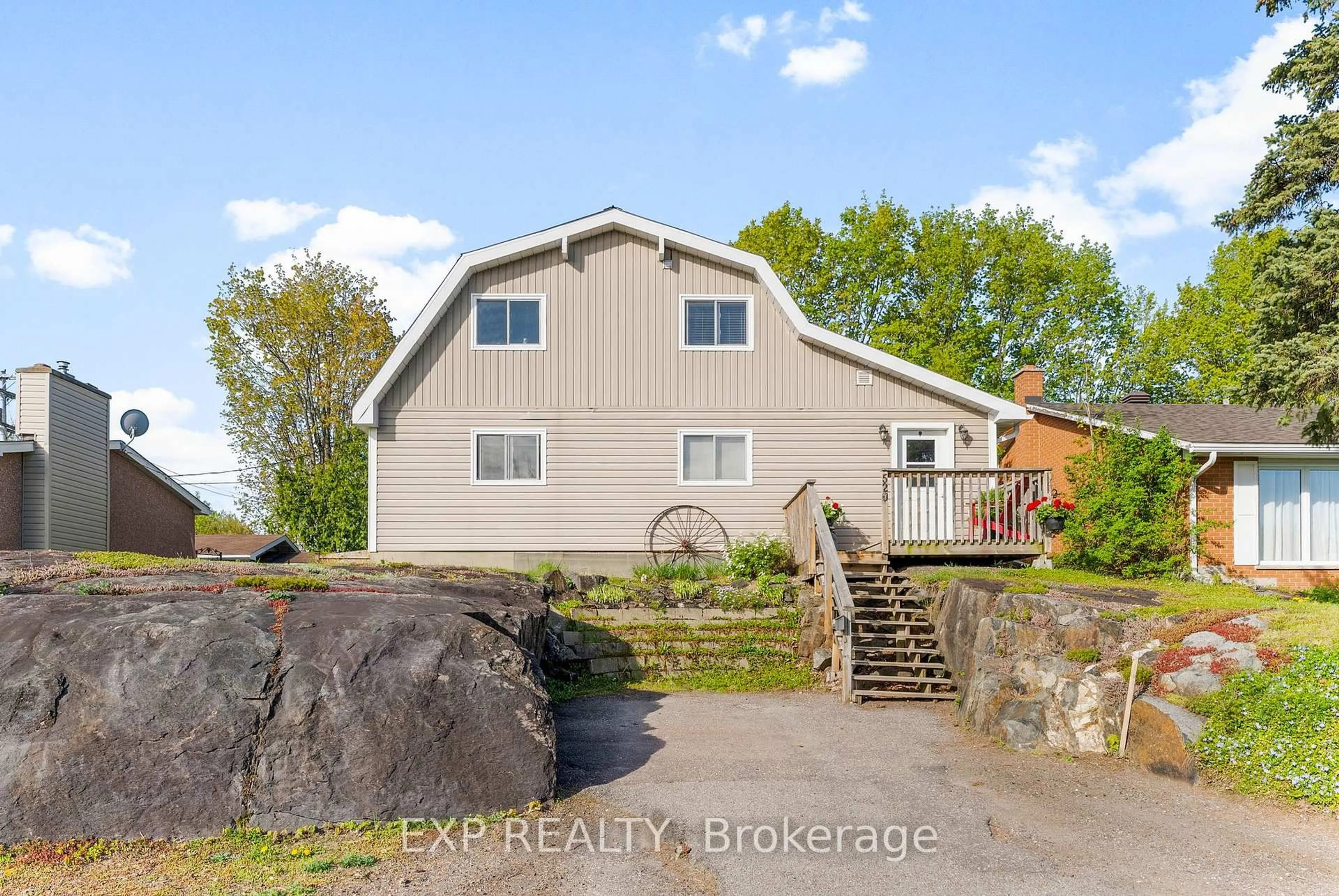 A pic from outside/outdoor area/front of a property/back of a property/a pic from drone, water/lake/river/ocean view for 520 Fortington St, Renfrew Ontario K7V 1E2