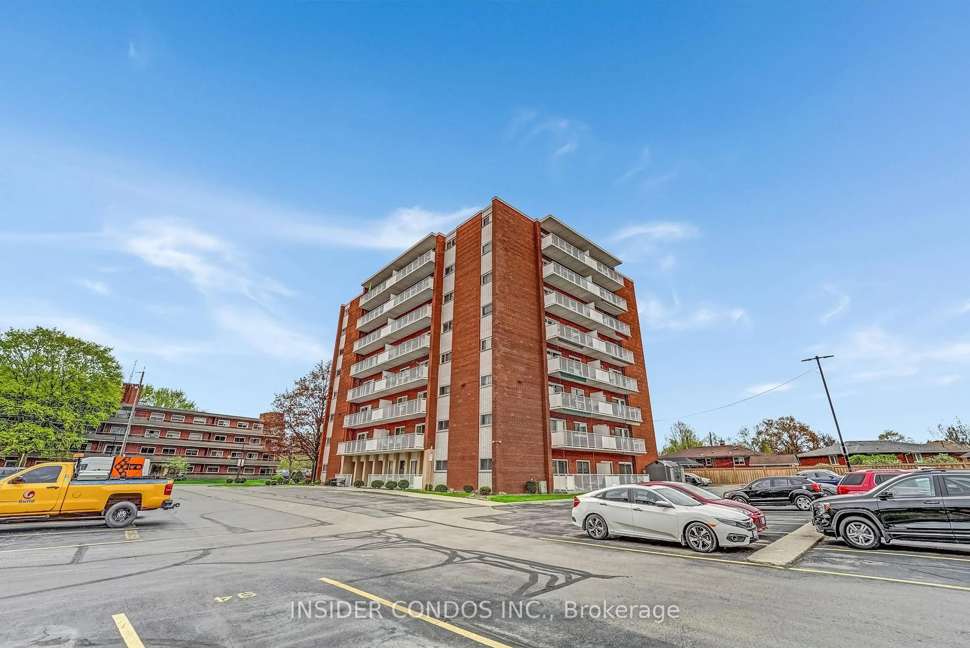 A pic from outside/outdoor area/front of a property/back of a property/a pic from drone, unknown for 10 Woodman Dr #807, Hamilton Ontario L8K 4E1