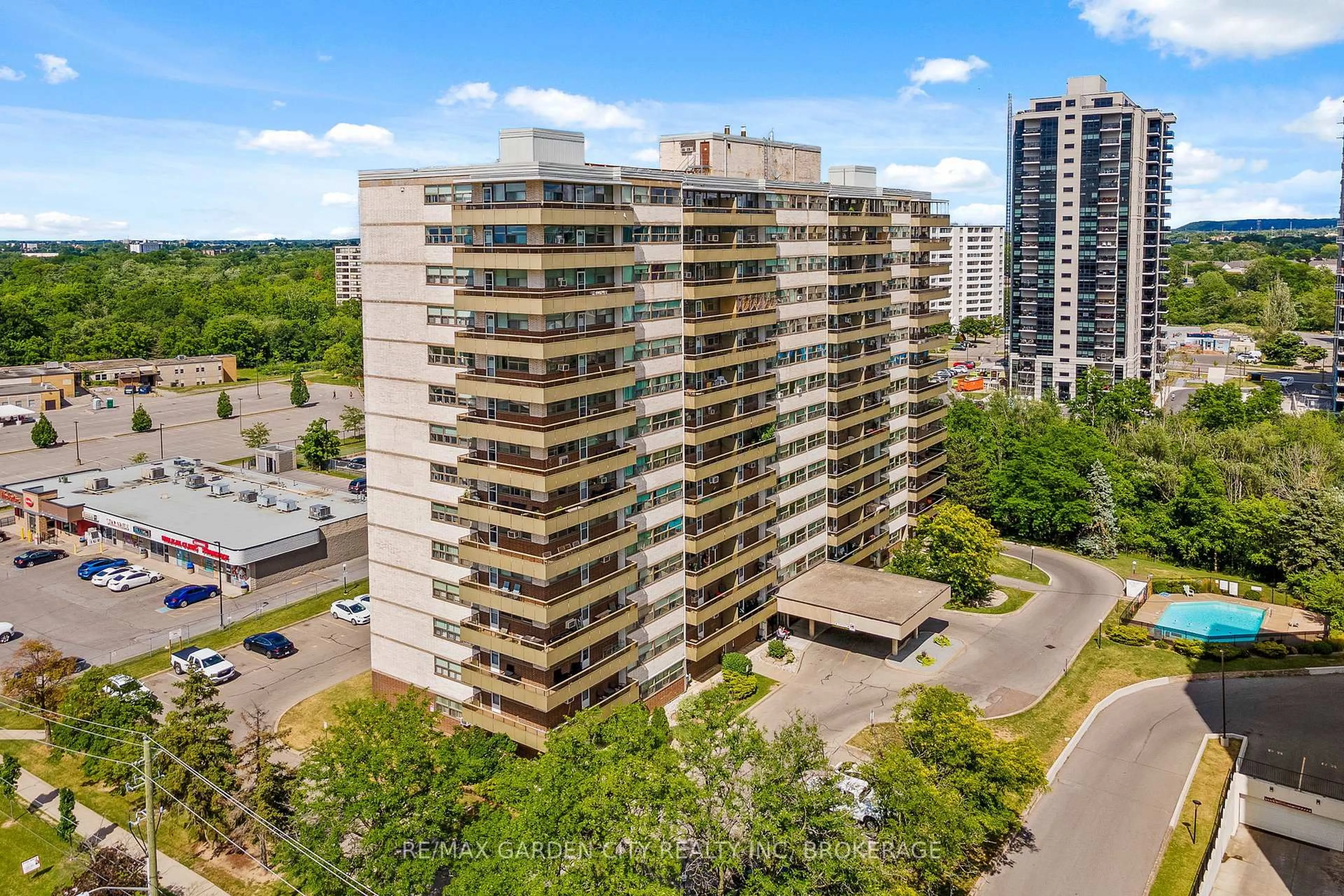 A pic from outside/outdoor area/front of a property/back of a property/a pic from drone, city buildings view from balcony for 215 GLENRIDGE Ave #1006, St. Catharines Ontario L2T 3J7