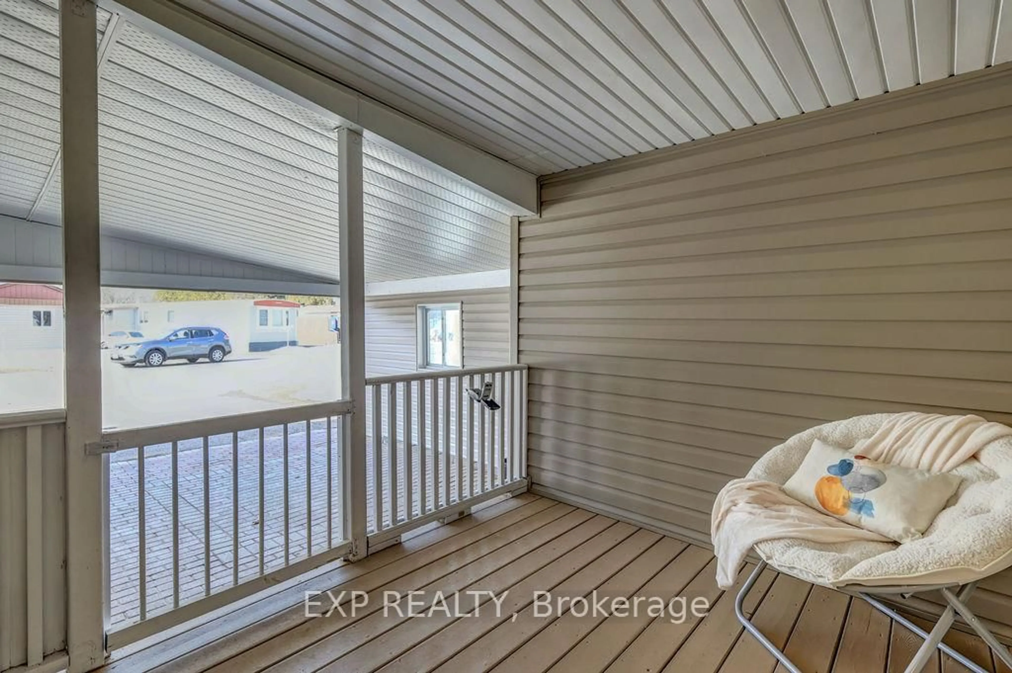 Unknown for 1027 Vista Barrett N/A, Greely Ontario K4P 1C8