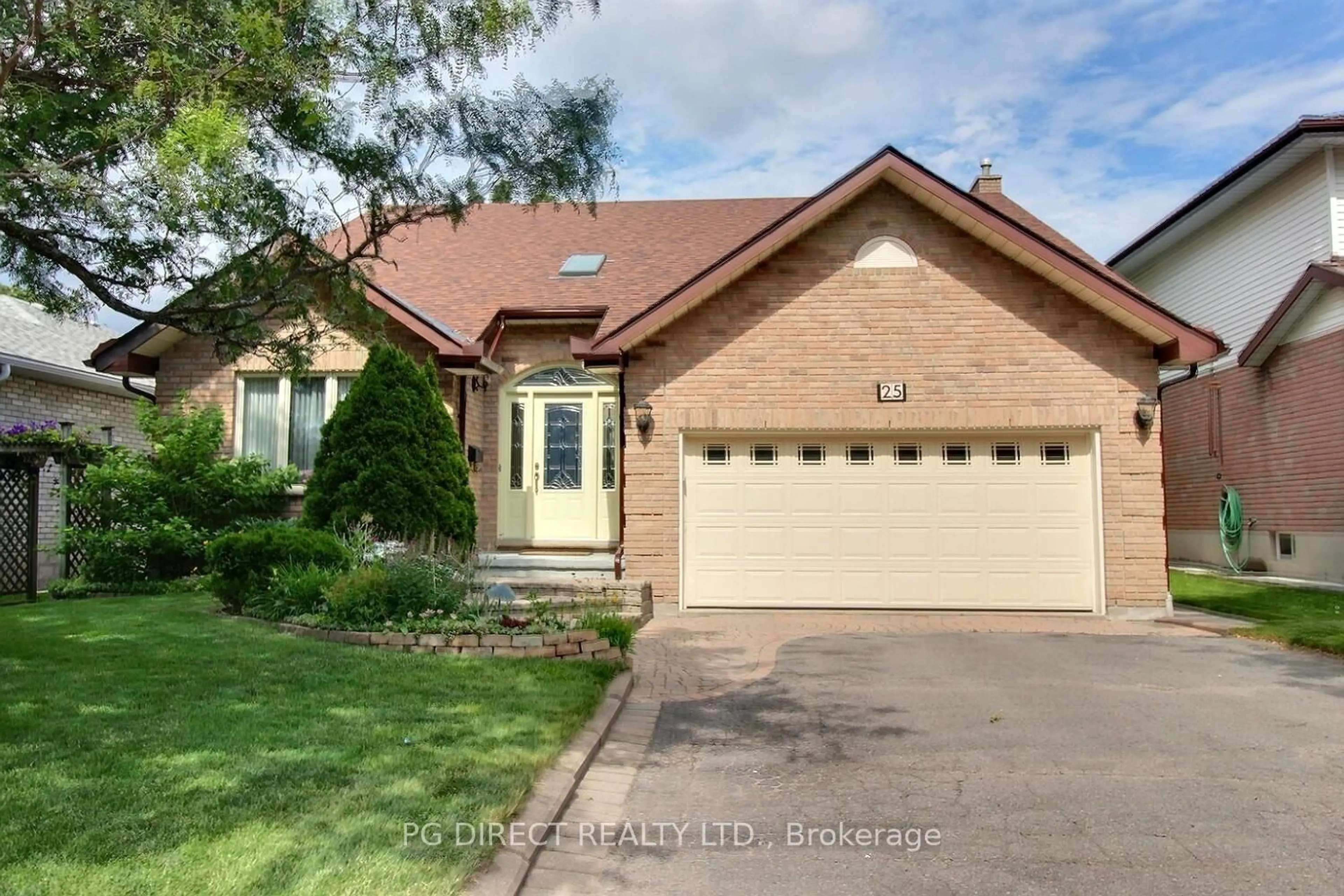 Home with brick exterior material, street for 25 Dungannon Dr, Belleville Ontario K8P 5E7