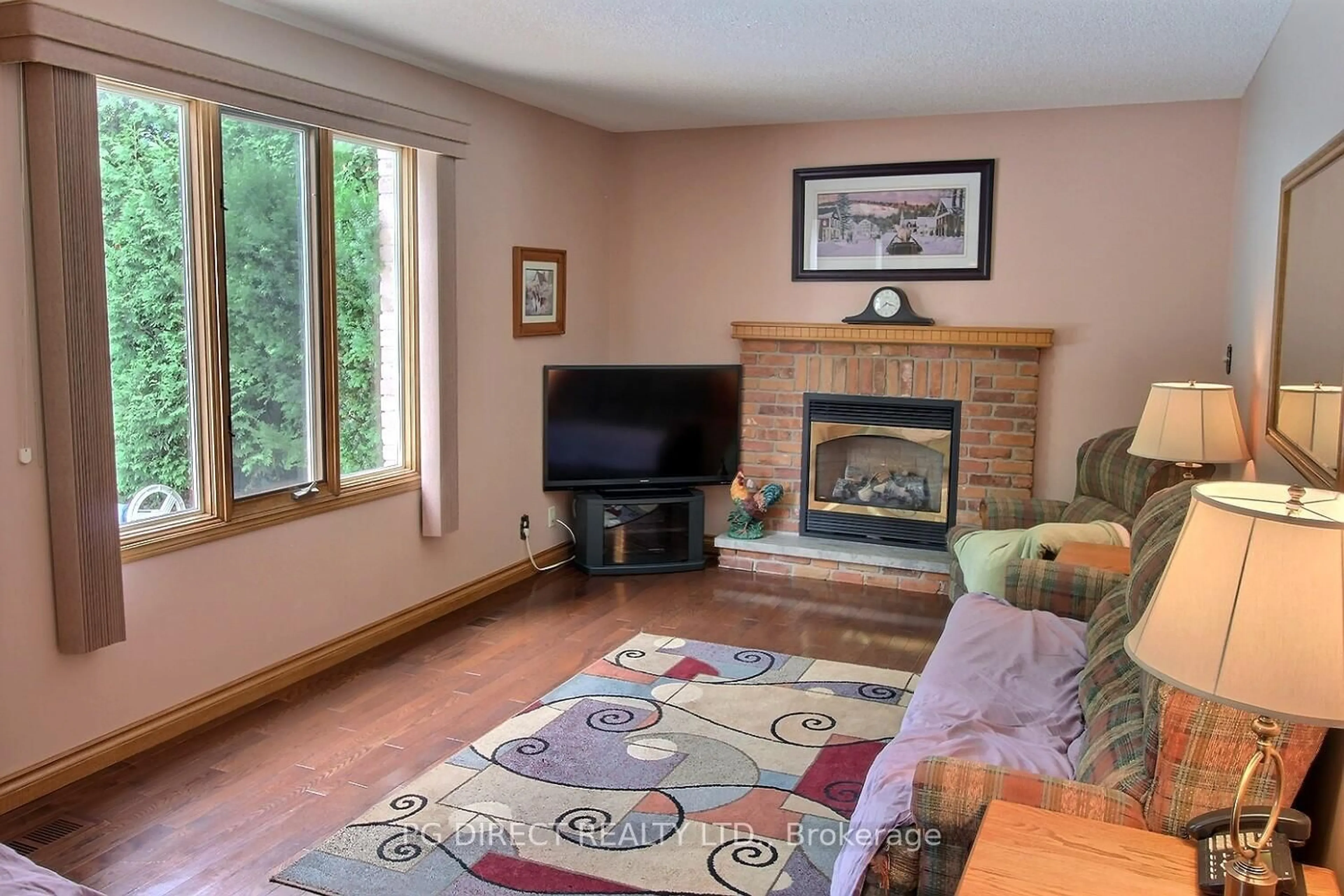Living room with furniture, unknown for 25 Dungannon Dr, Belleville Ontario K8P 5E7