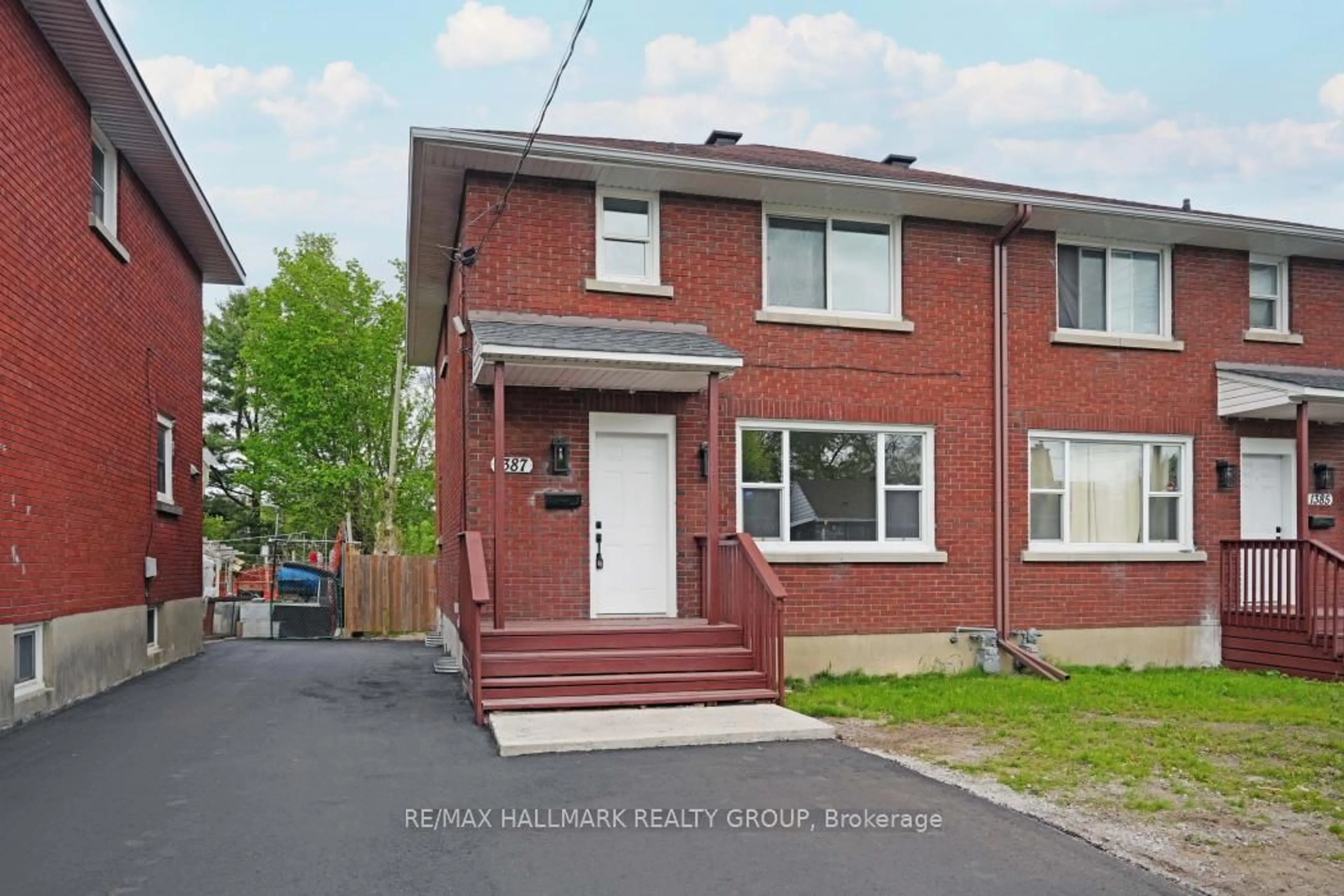 Home with brick exterior material, street for 1387 Morisset Ave, Ottawa Ontario K1Z 8H2