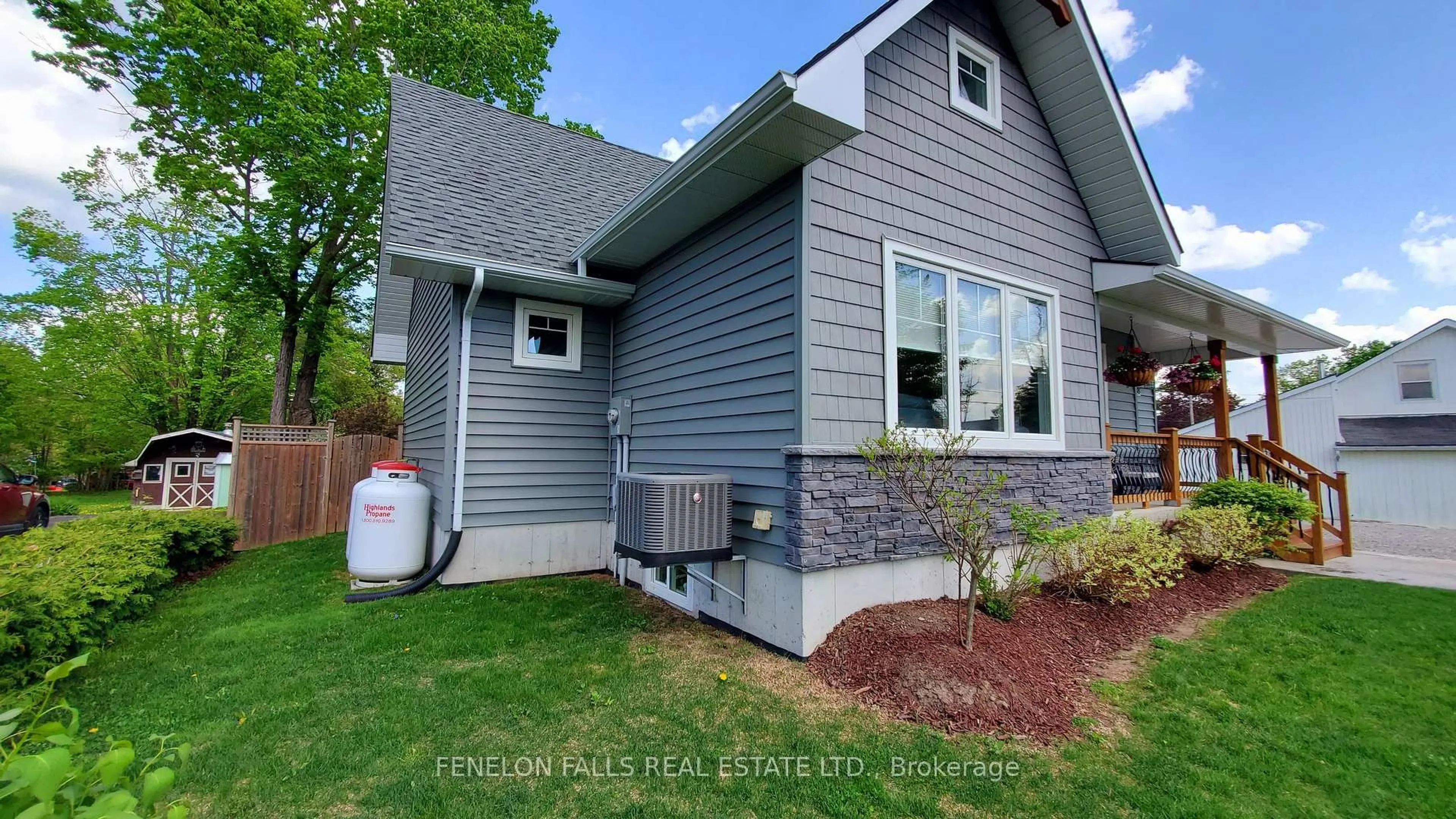 Home with vinyl exterior material, street for 138 Queen St, Kawartha Lakes Ontario K0M 1N0