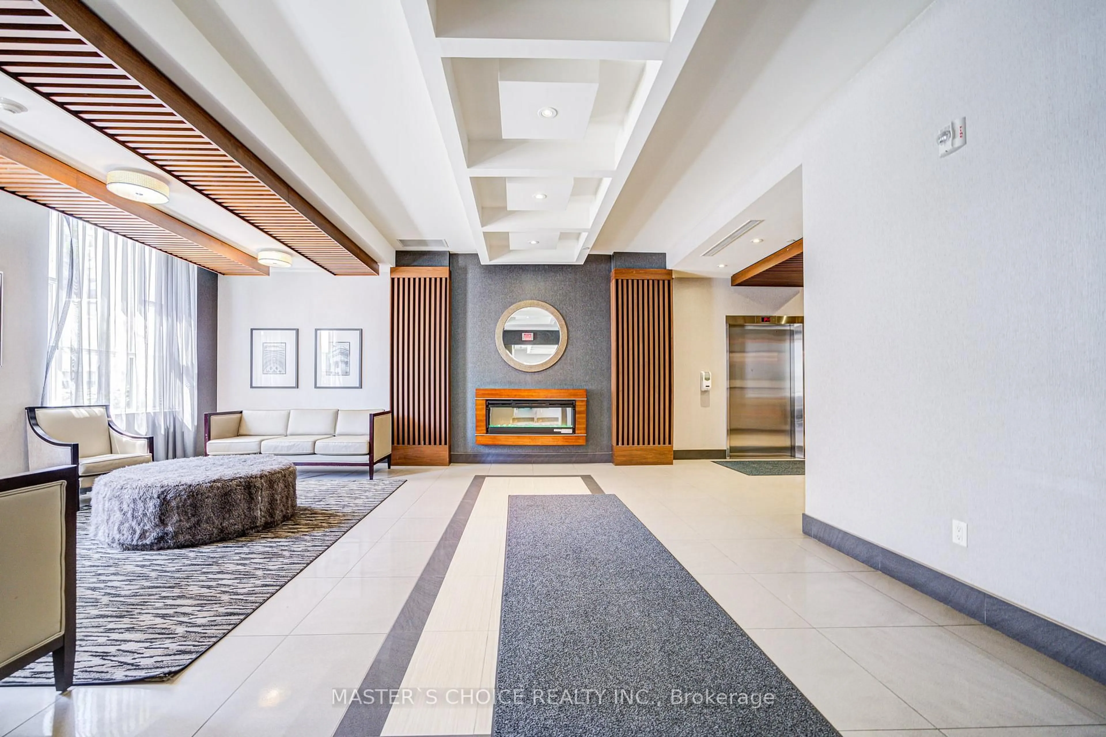 Lobby for 150 Main St #906, Hamilton Ontario L8P 1H8