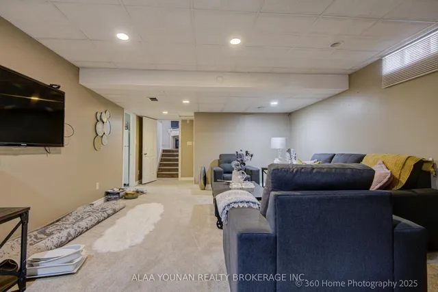 Additional property image - 84 Hillgarden Dr