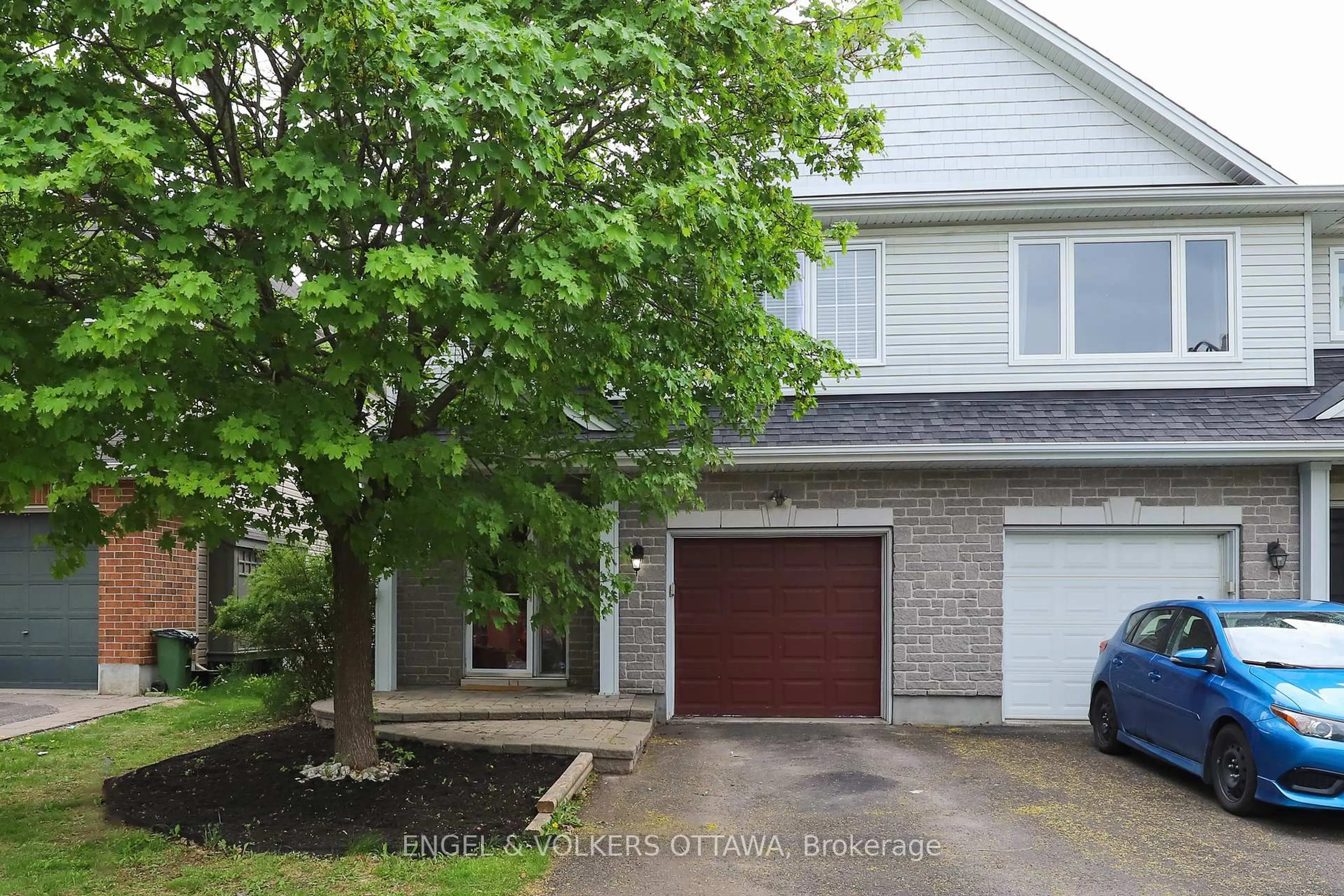 Unknown for 4258 Kelly Farm Dr, Ottawa Ontario K1T 0A6