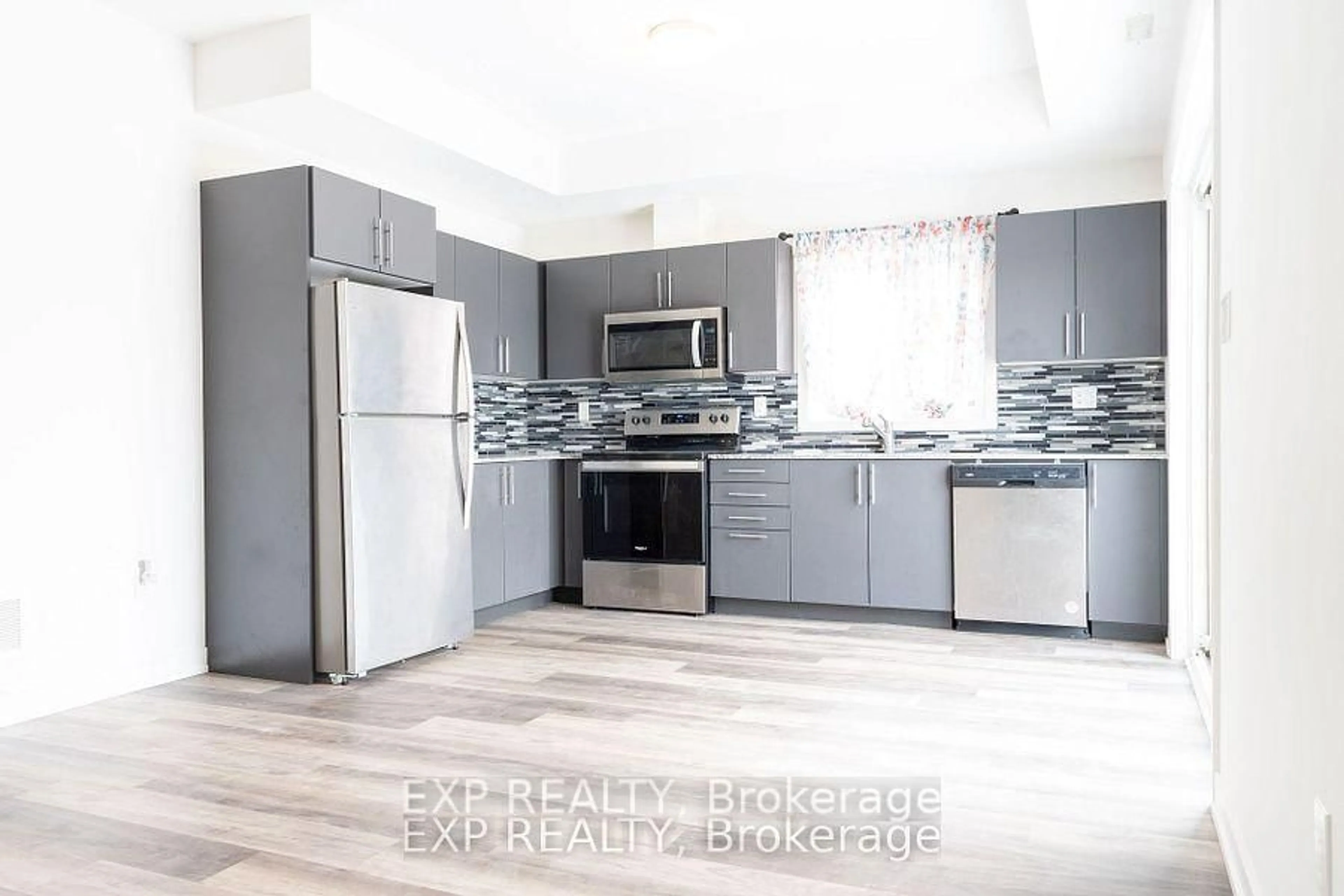 Standard kitchen, unknown for 205 West Oak Tr #40, Kitchener Ontario N2R 0R9