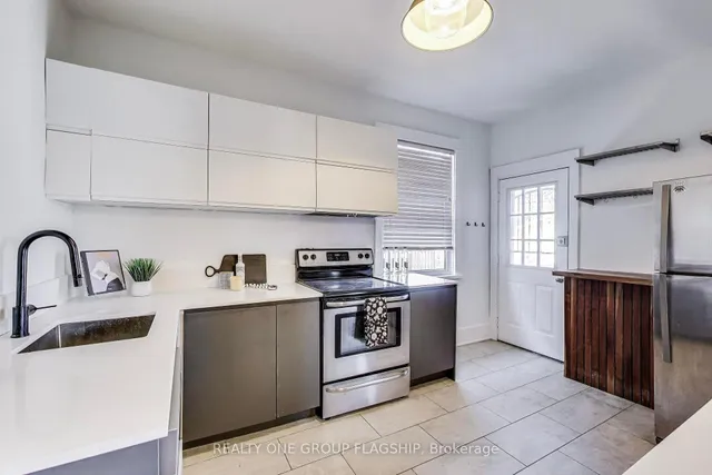 Additional property image - 23 Rosslyn Ave