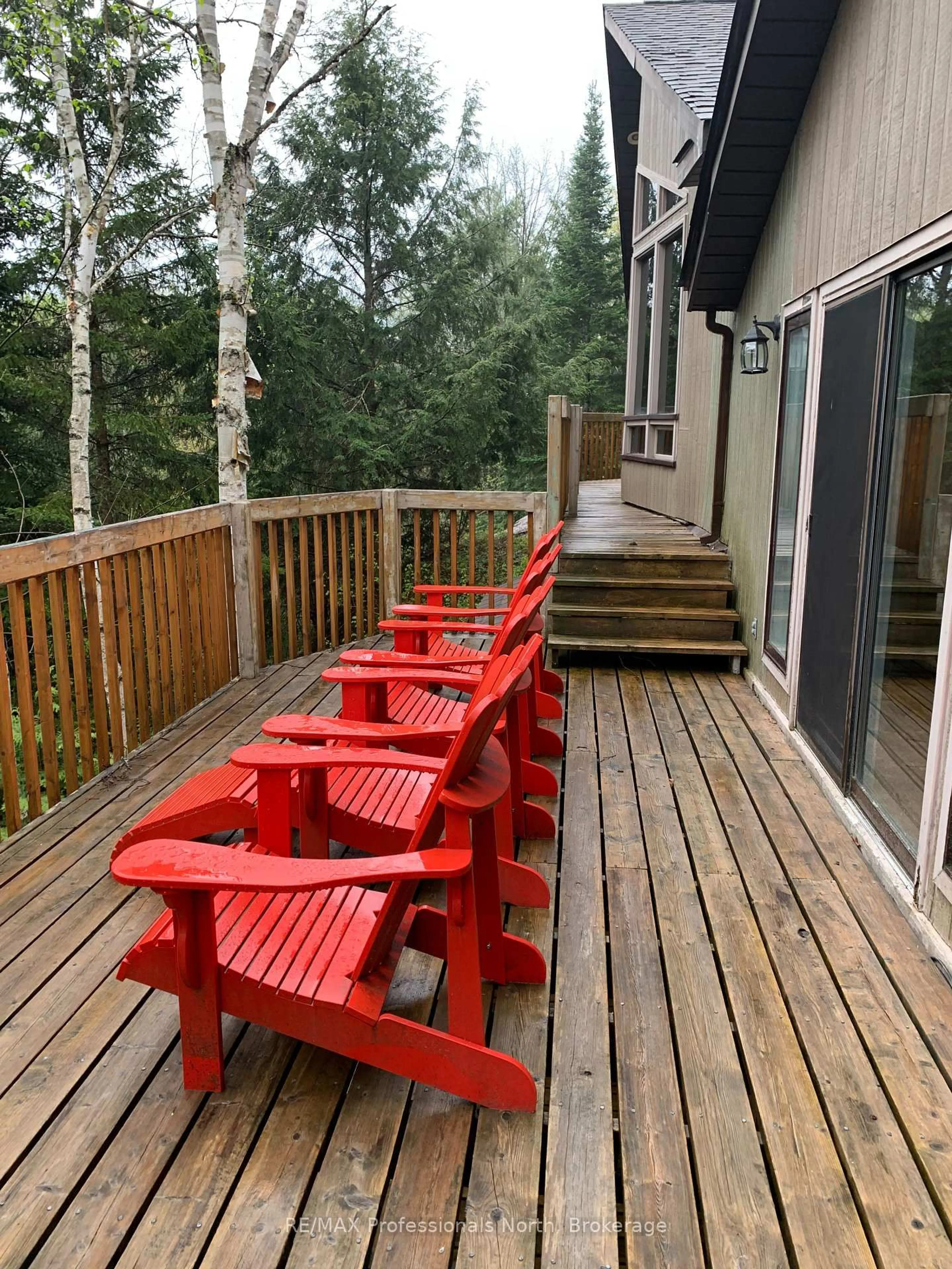 Patio, forest/trees view for 6213 Kennisis Lake Rd, Dysart et al Ontario K0M 1S0